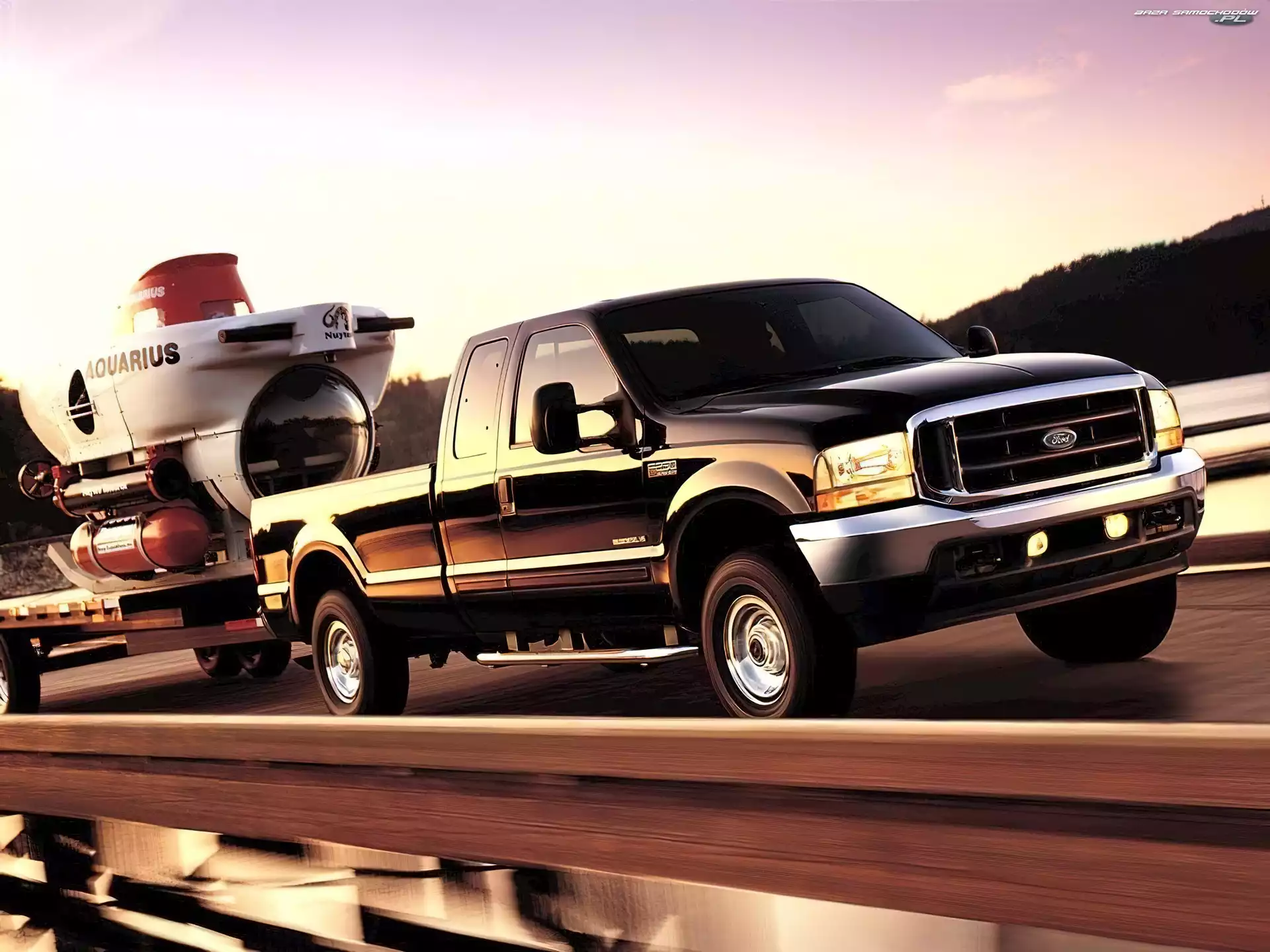 Podwodny, Ford F-350, Pojazd