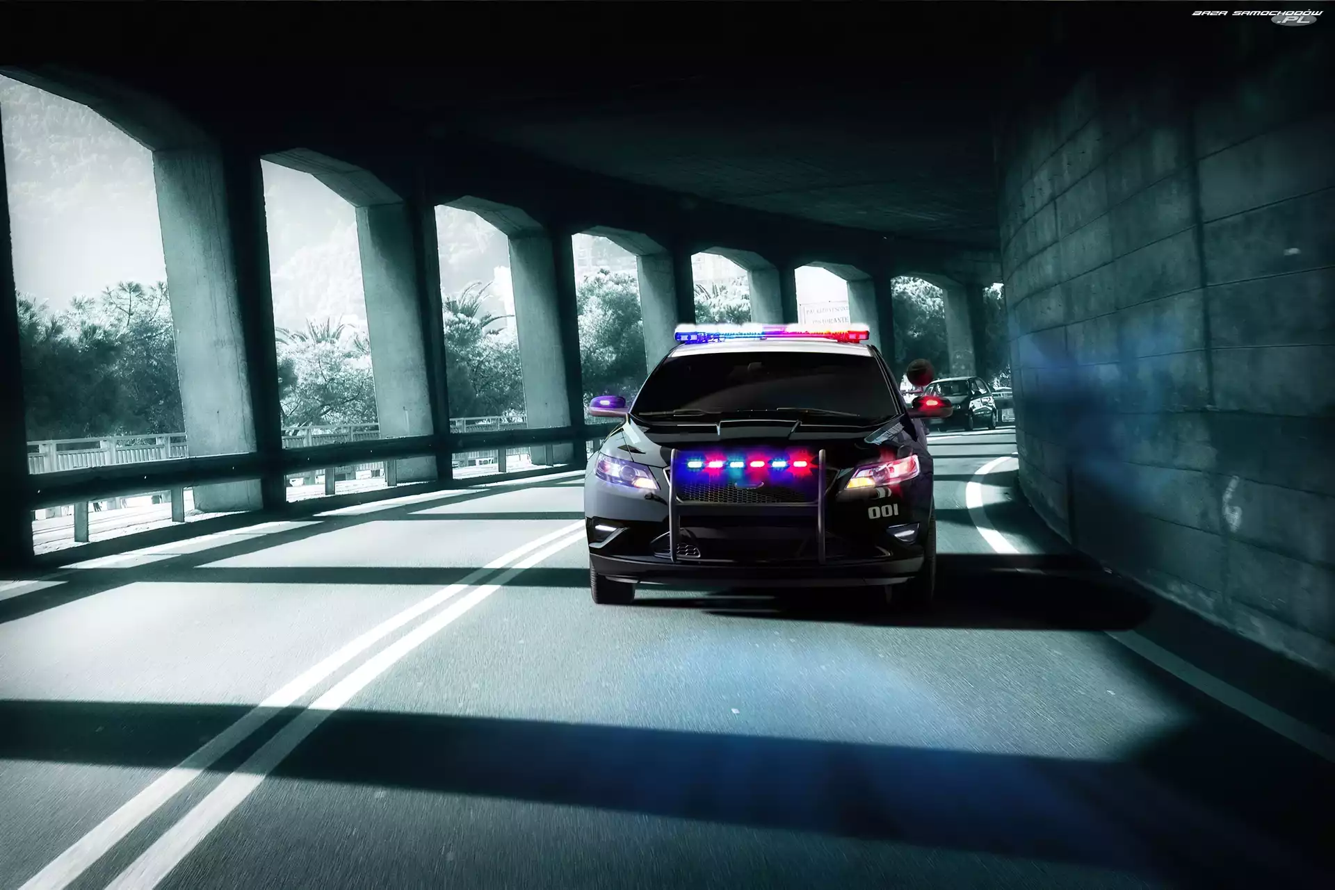 Policyjny, Ford Taurus, Samochód
