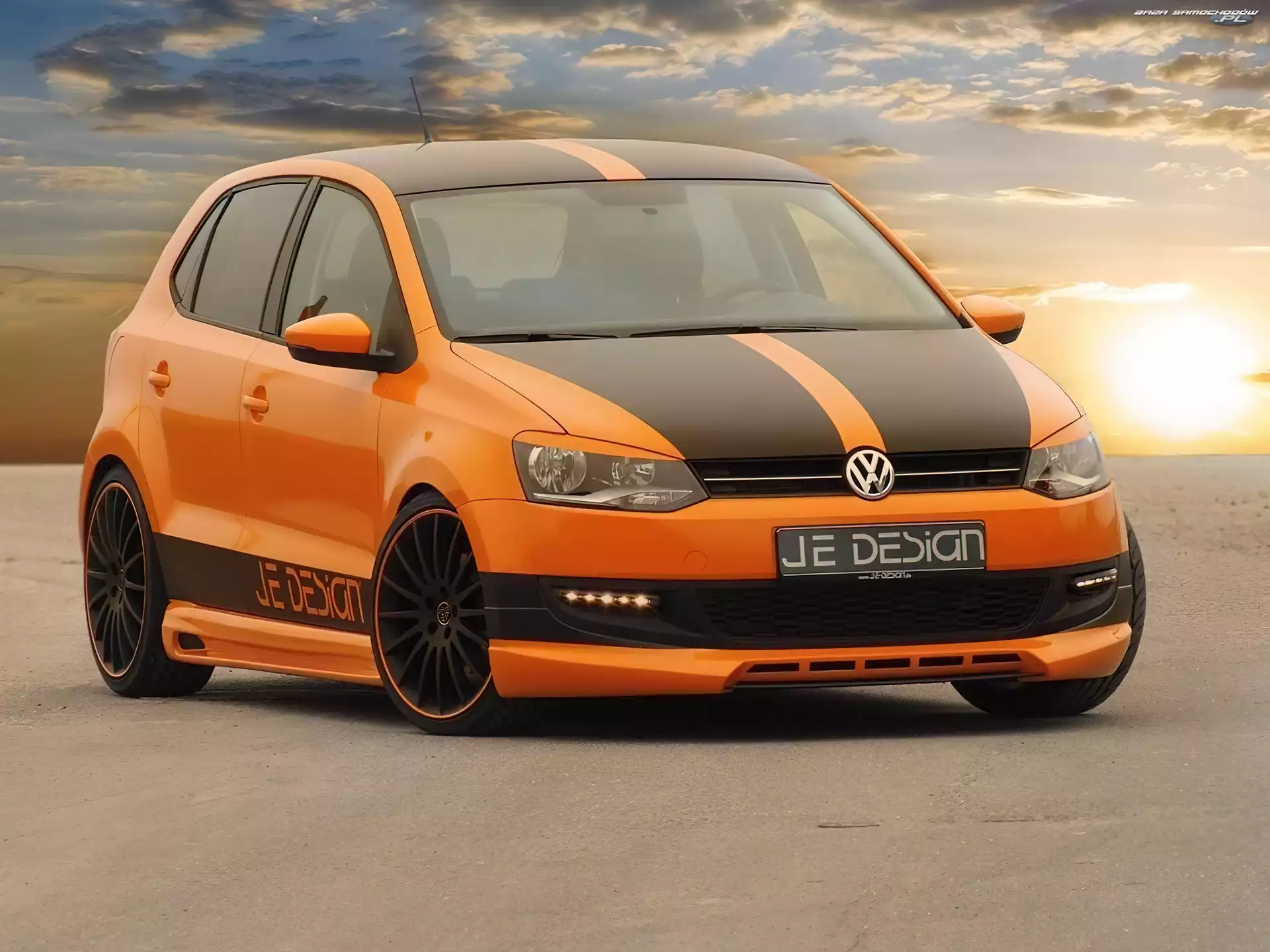 R6, Pomarańczowe, Polo