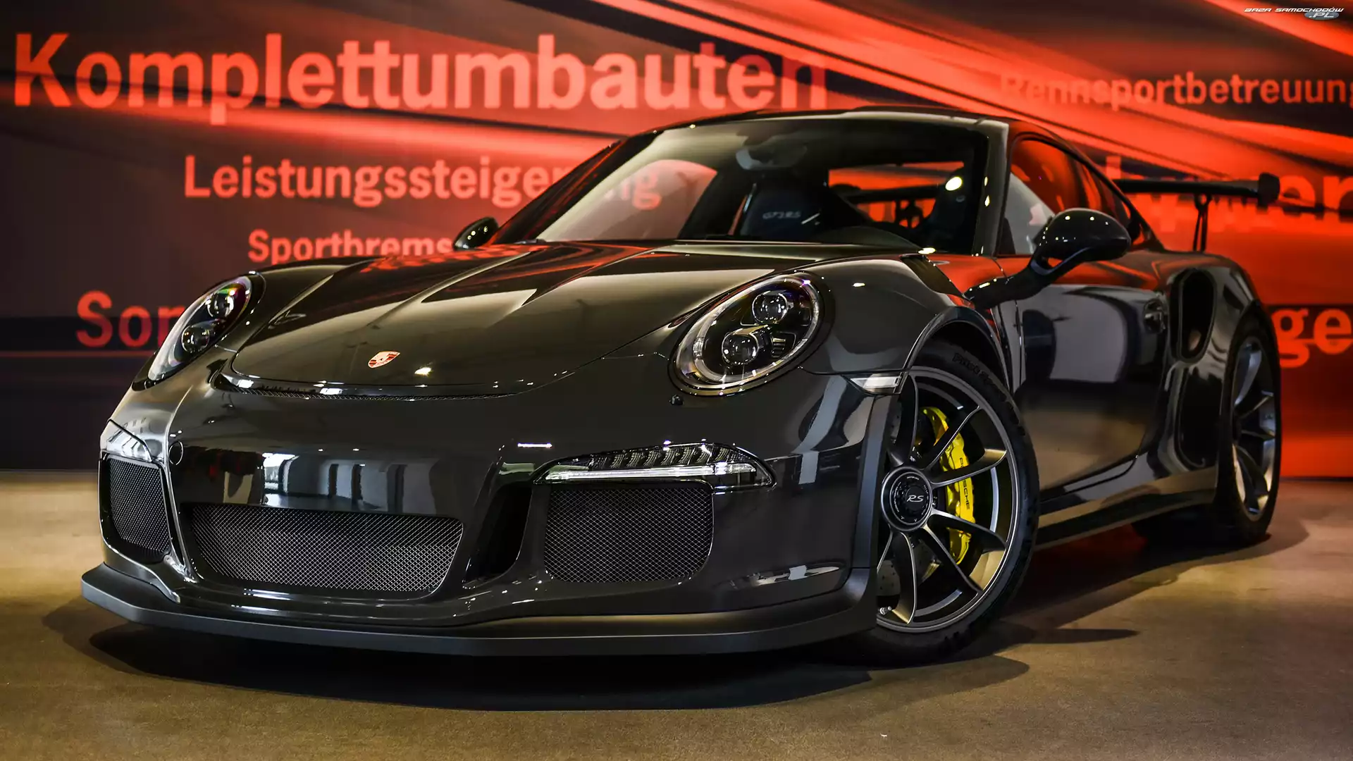 Porsche 911 GT3 RS, Przód