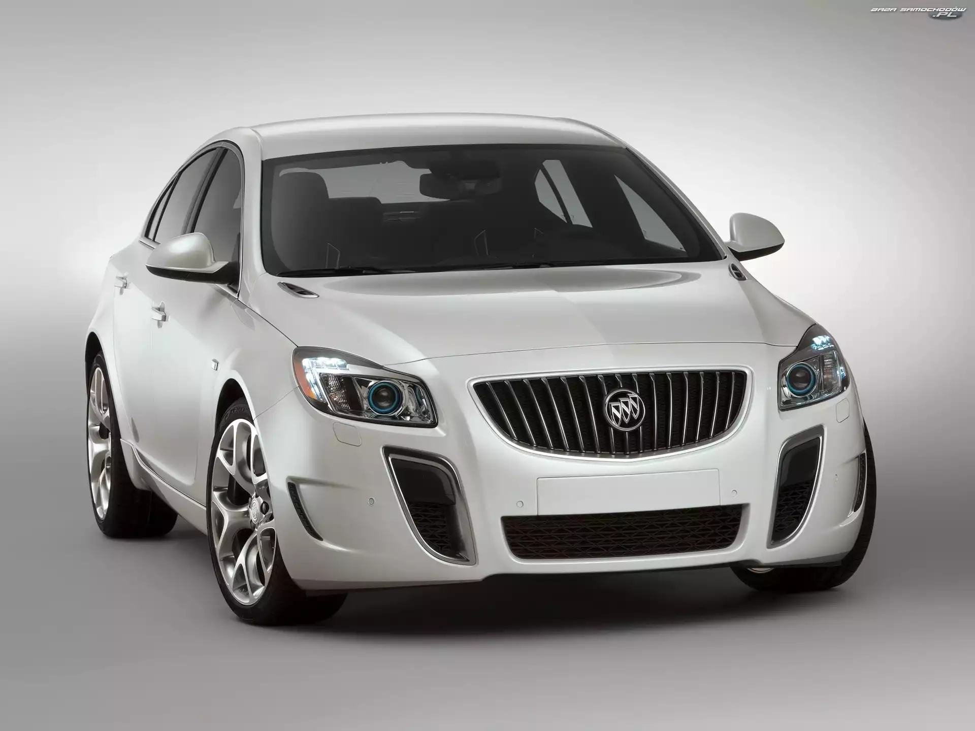 Powietrza, Buick Regal GS, Wloty