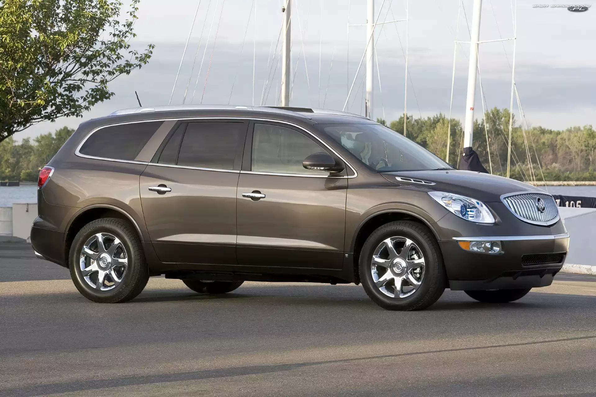 Buick Enclave, Prawy, Maszty, Profil