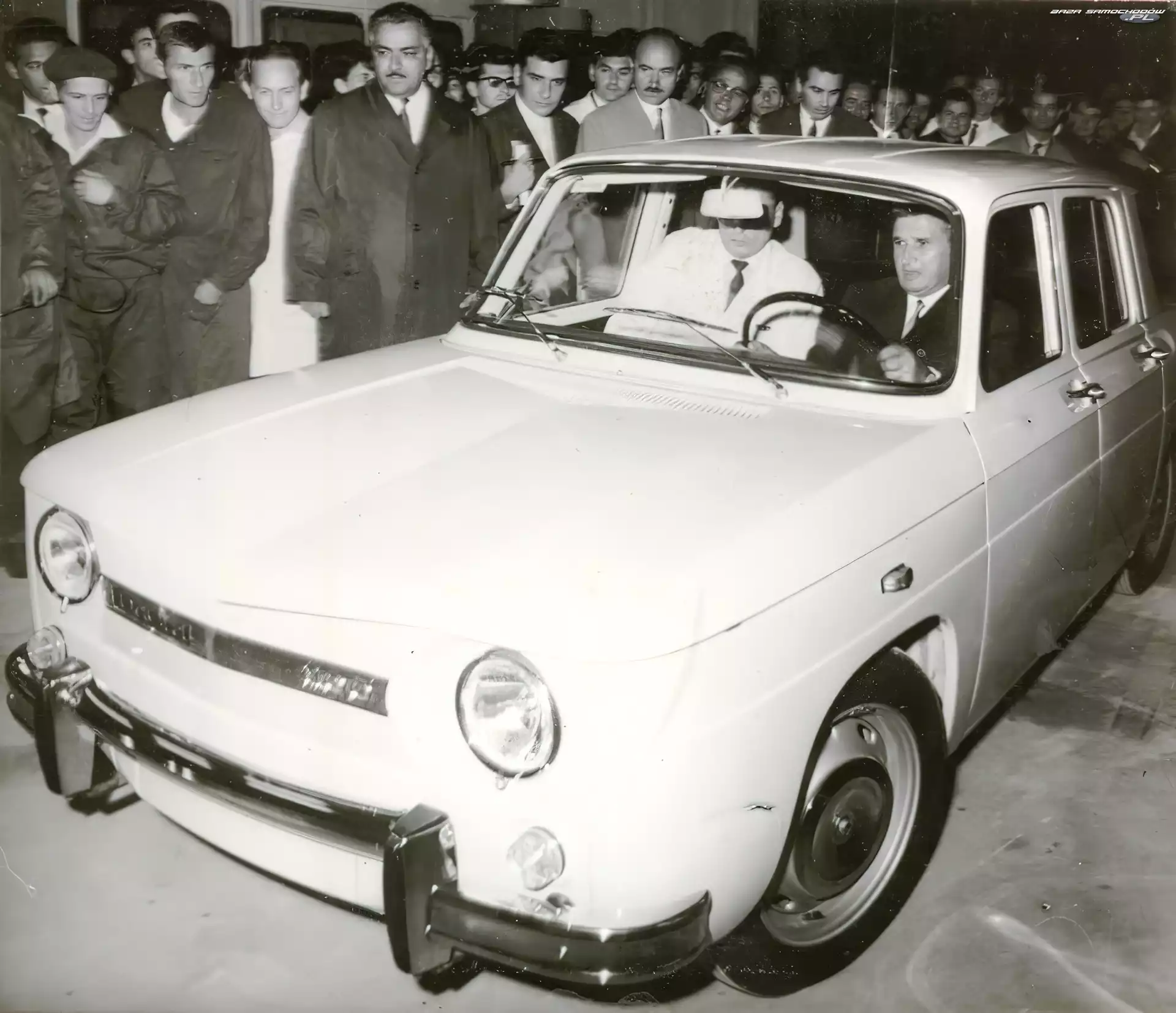 Prezentacja, Zabytkowa, Dacia 1100