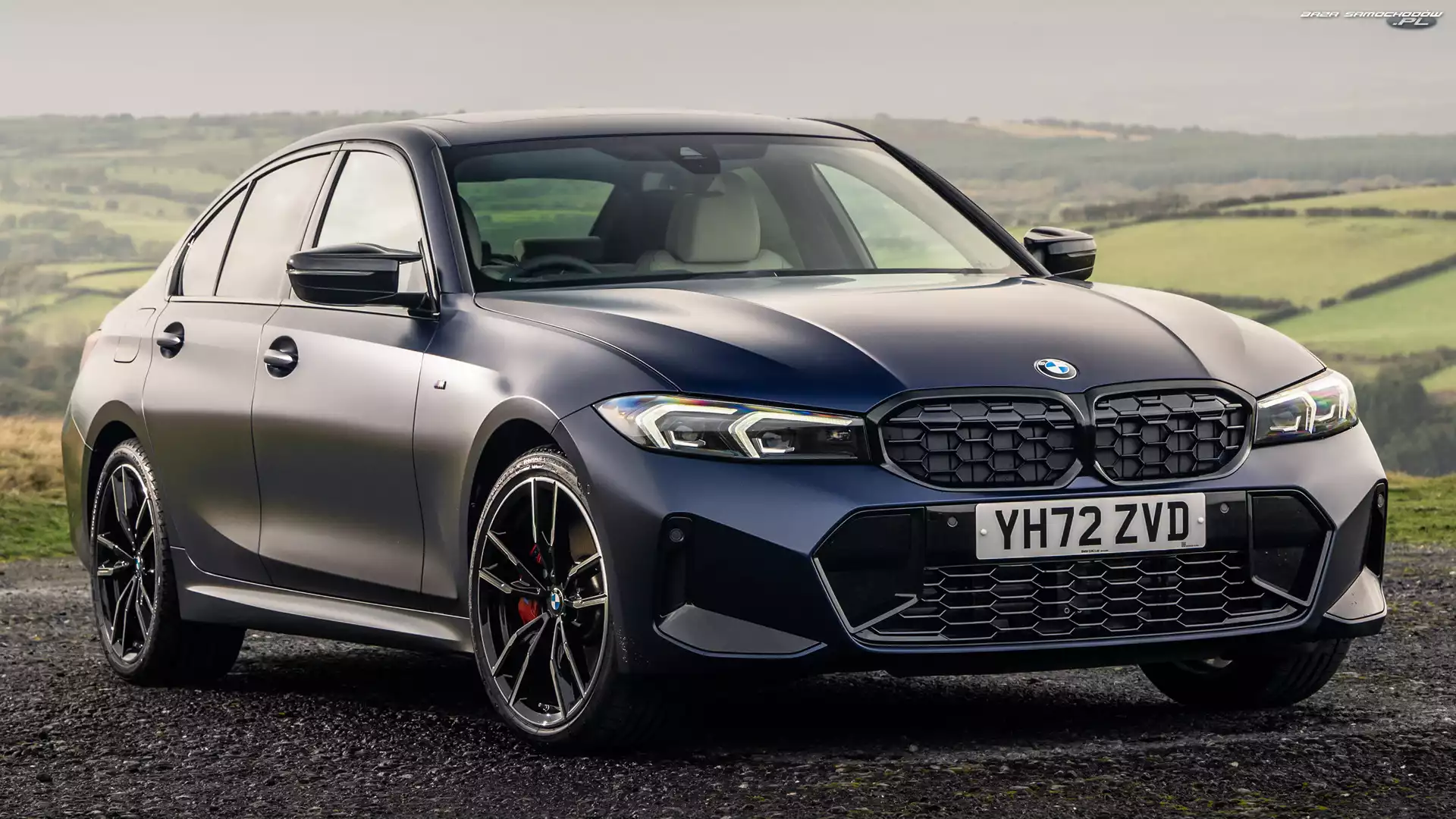 Bok, BMW M340i, Przód