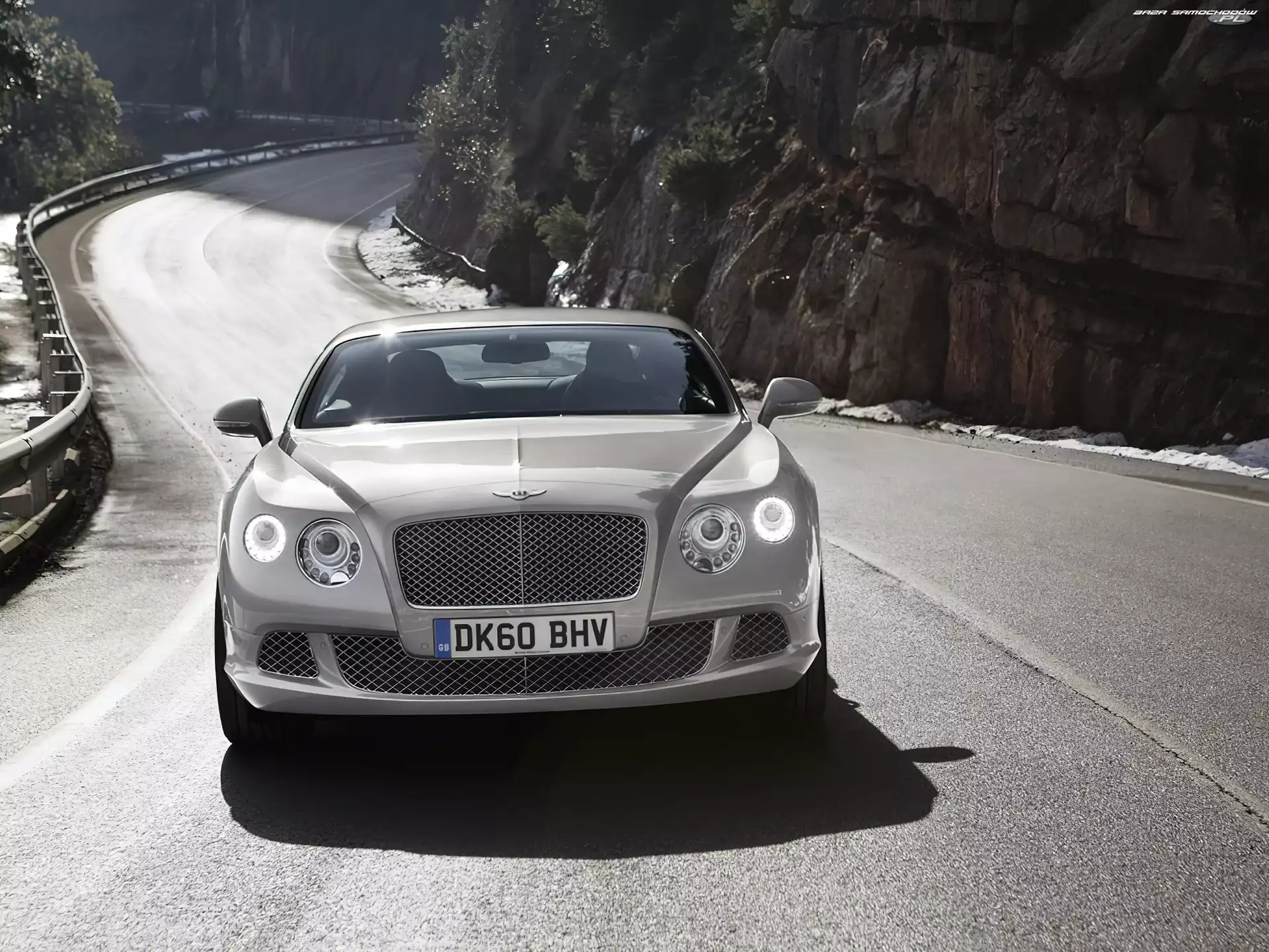 Przód, Bentley Continental GT, Lampy