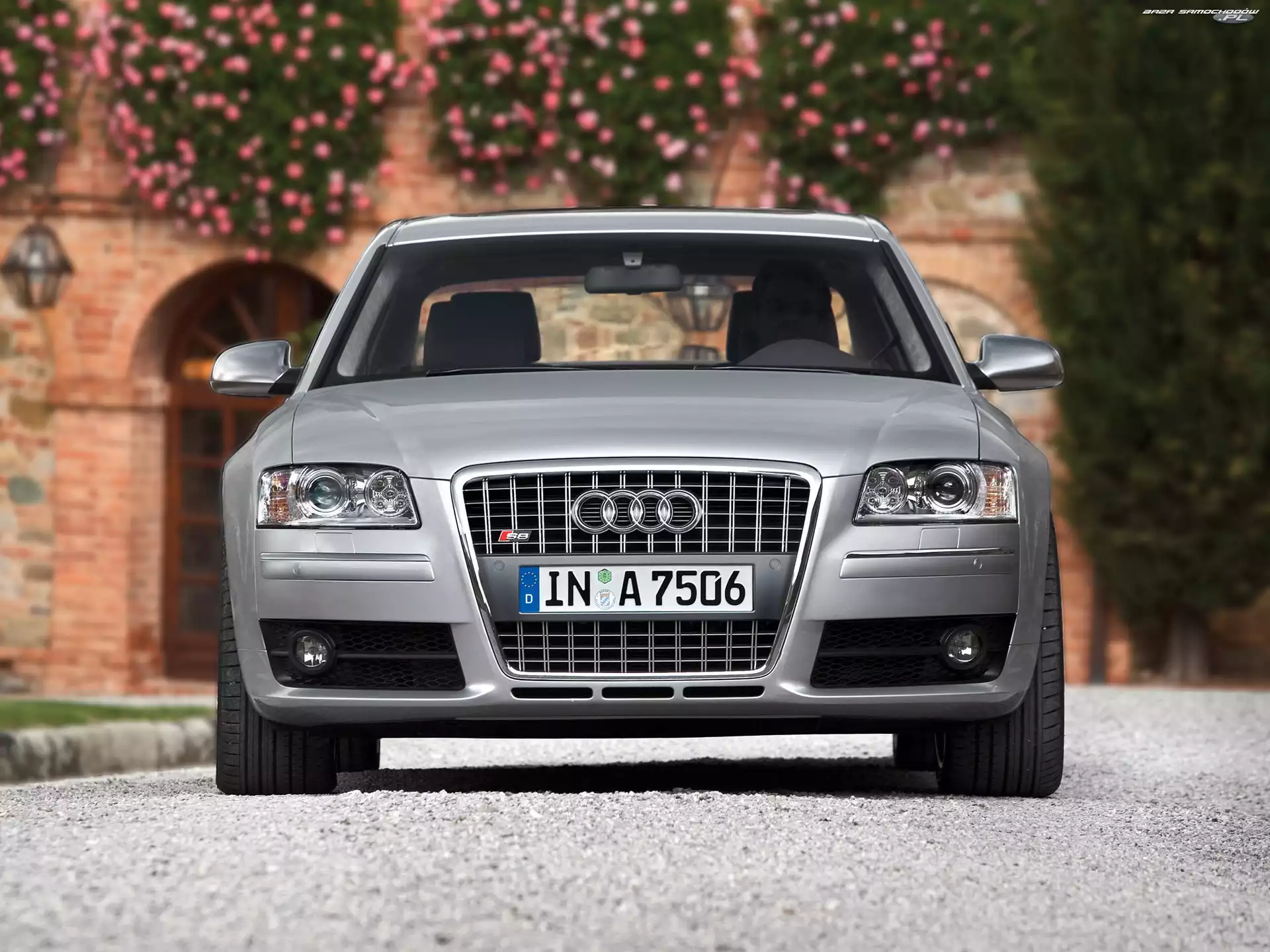 Przód, Audi S8, Srebrne