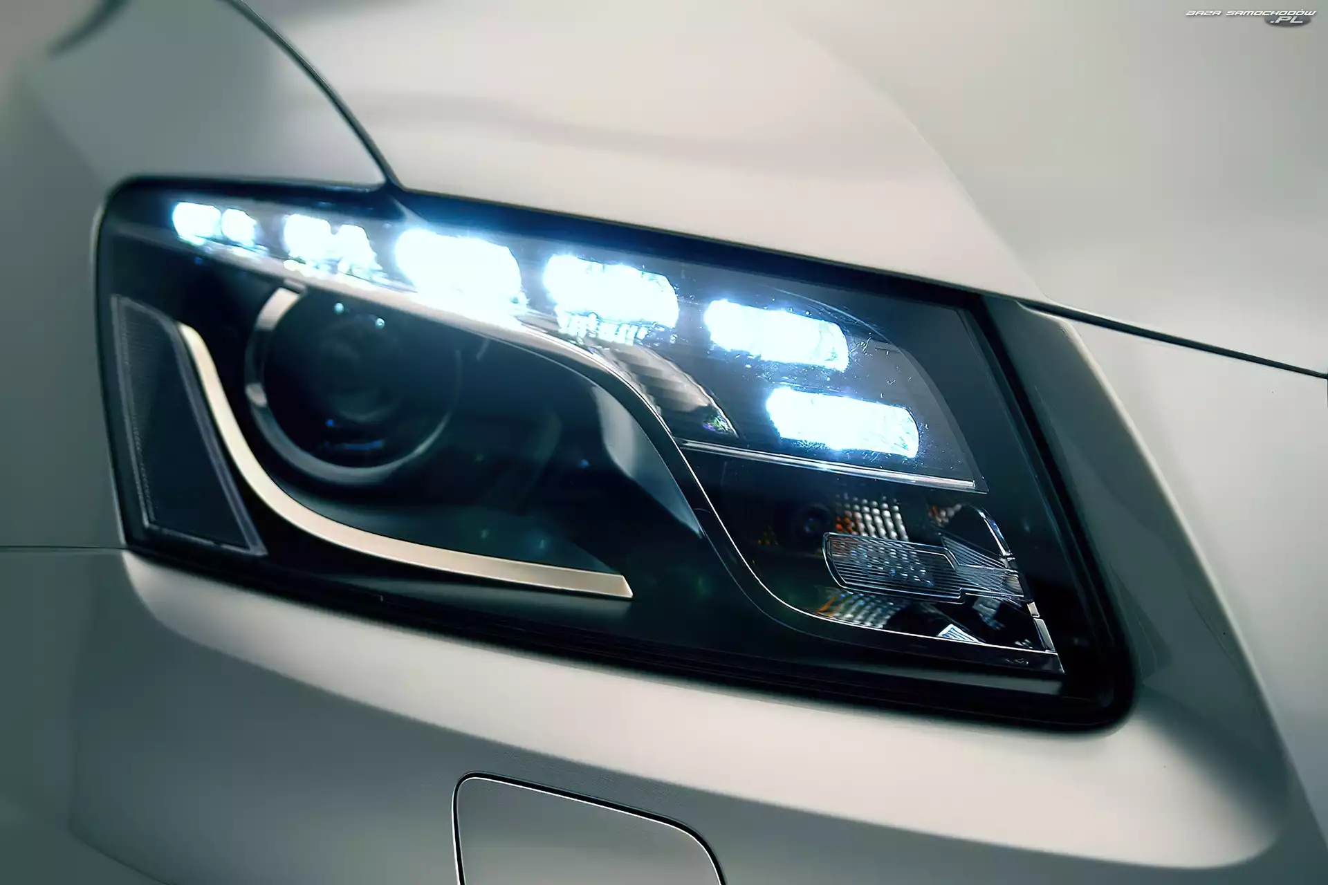 Reflektor, Audi Q5
