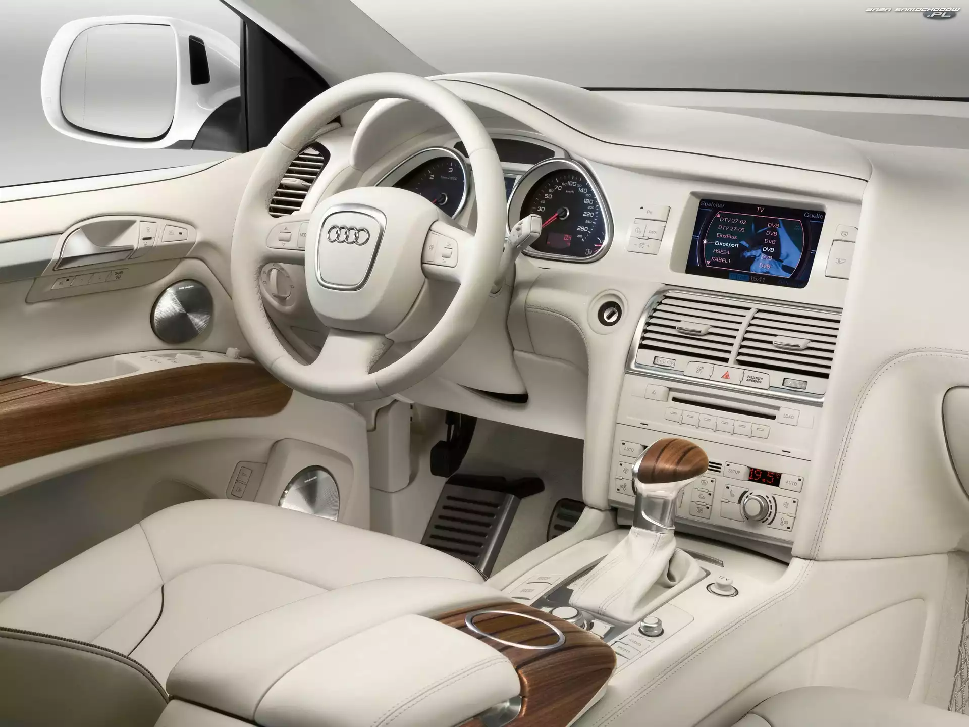 Środek, Audi Q7, Biały