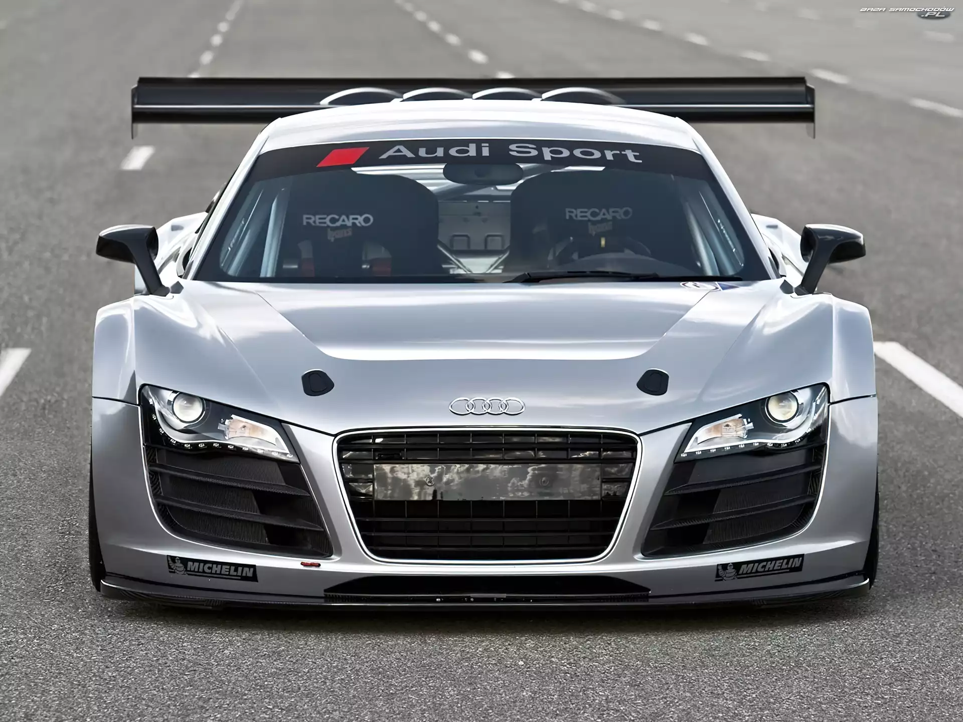Recaro, Audi R8