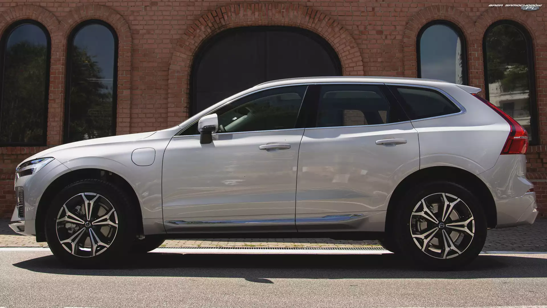 Bok, Volvo XC60 Recharge