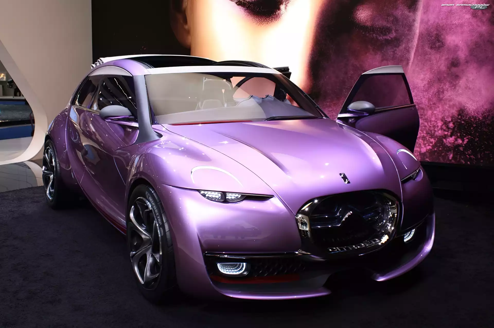Reflektor, Citroen Revolte, Maska