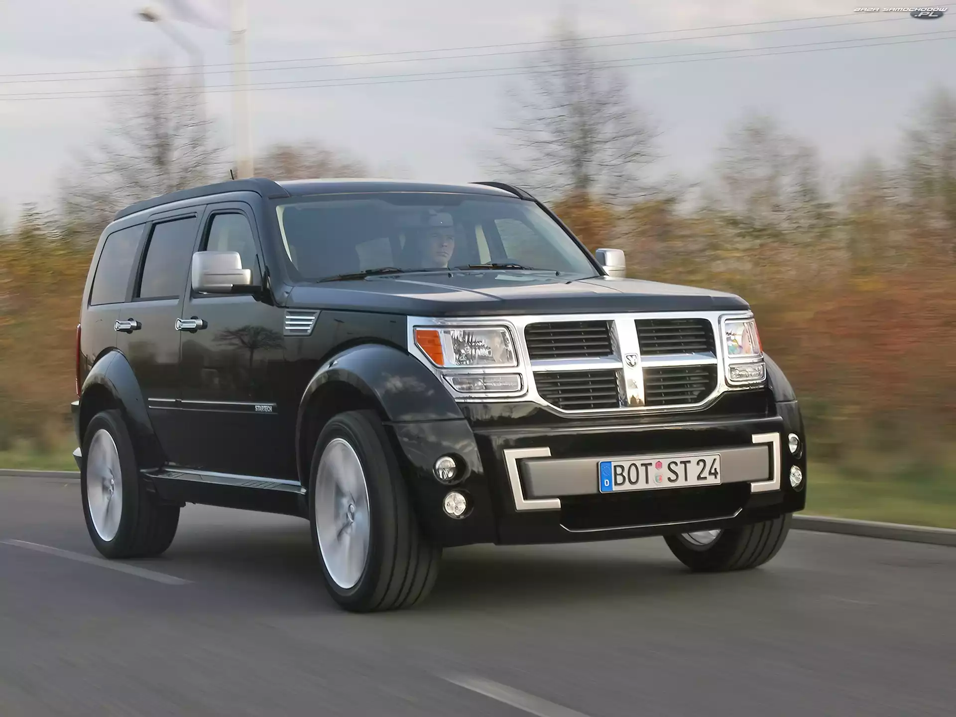 Reklama, Dodge Nitro, Droga