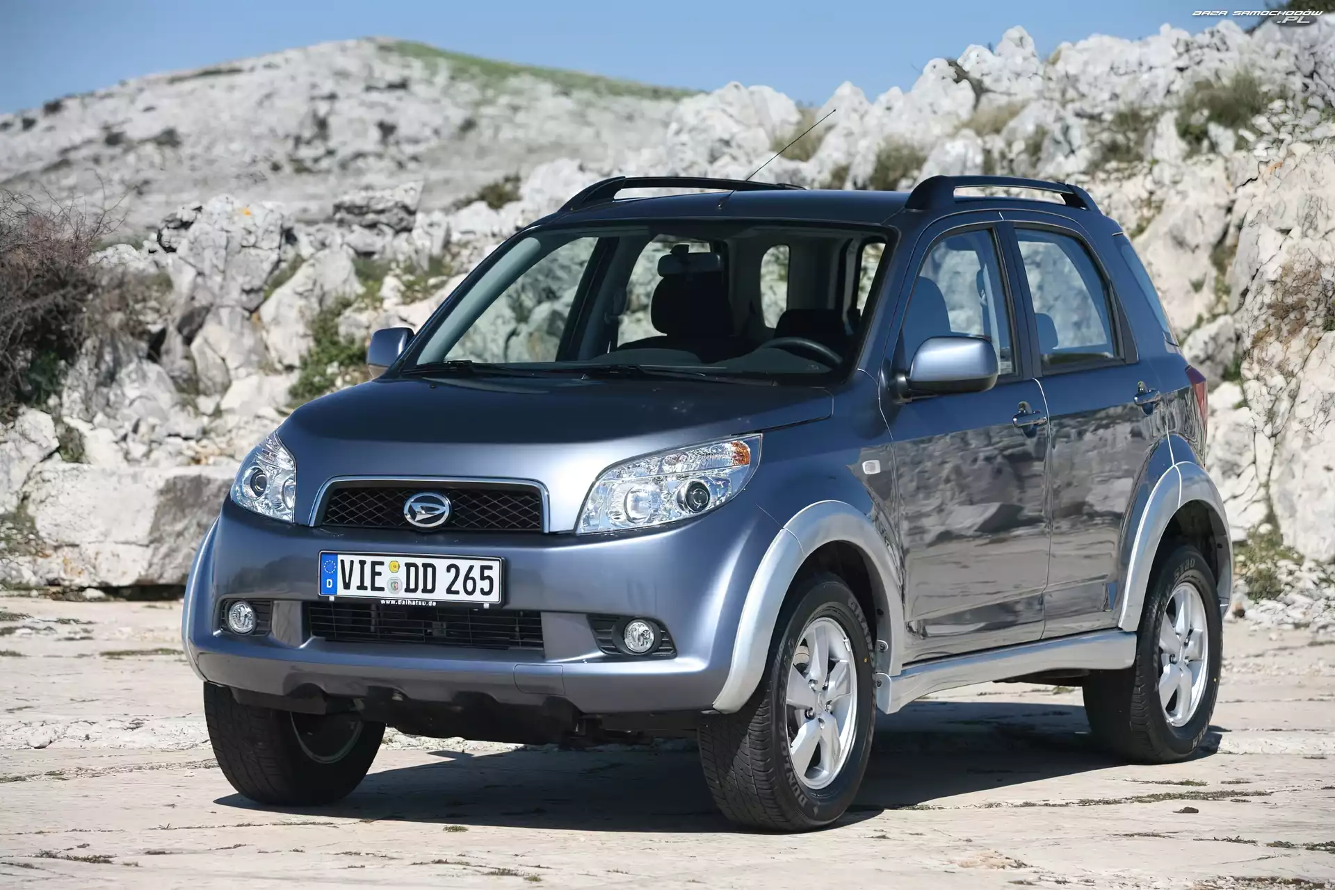 Relingi, Skały, Daihatsu Terios, Dachowe