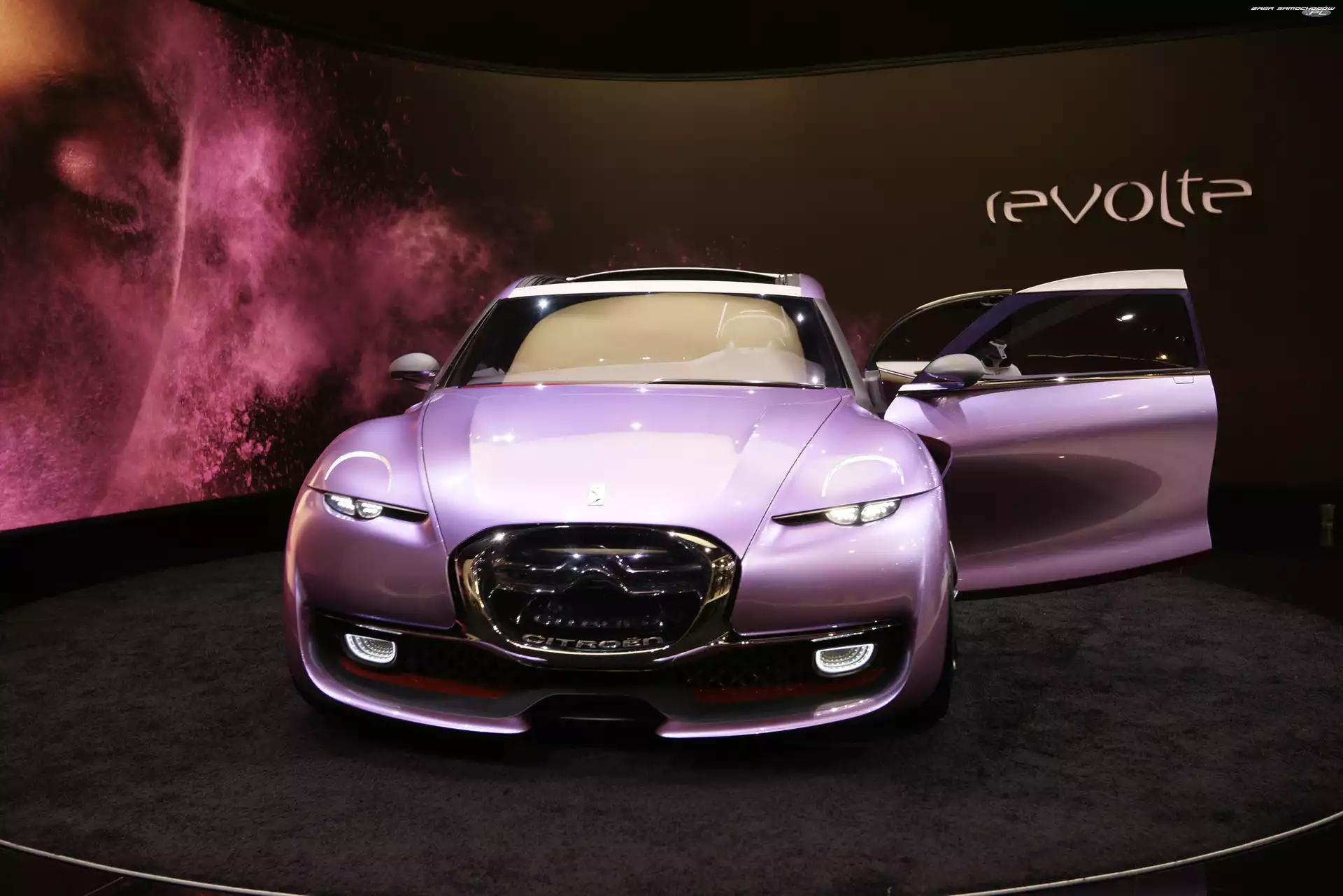 Citroen Revolte, Maska
