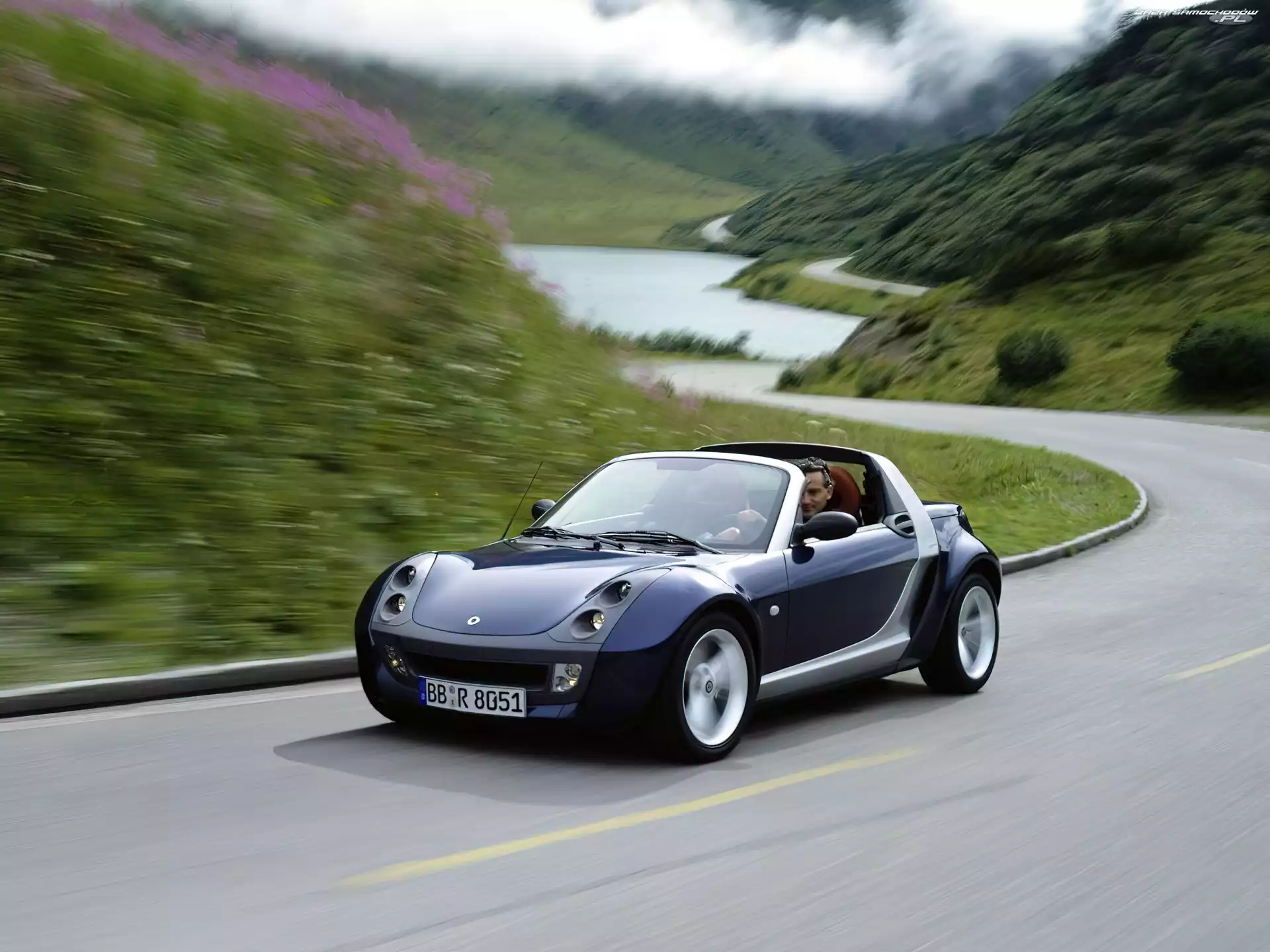 Ulica, Smart Roadster