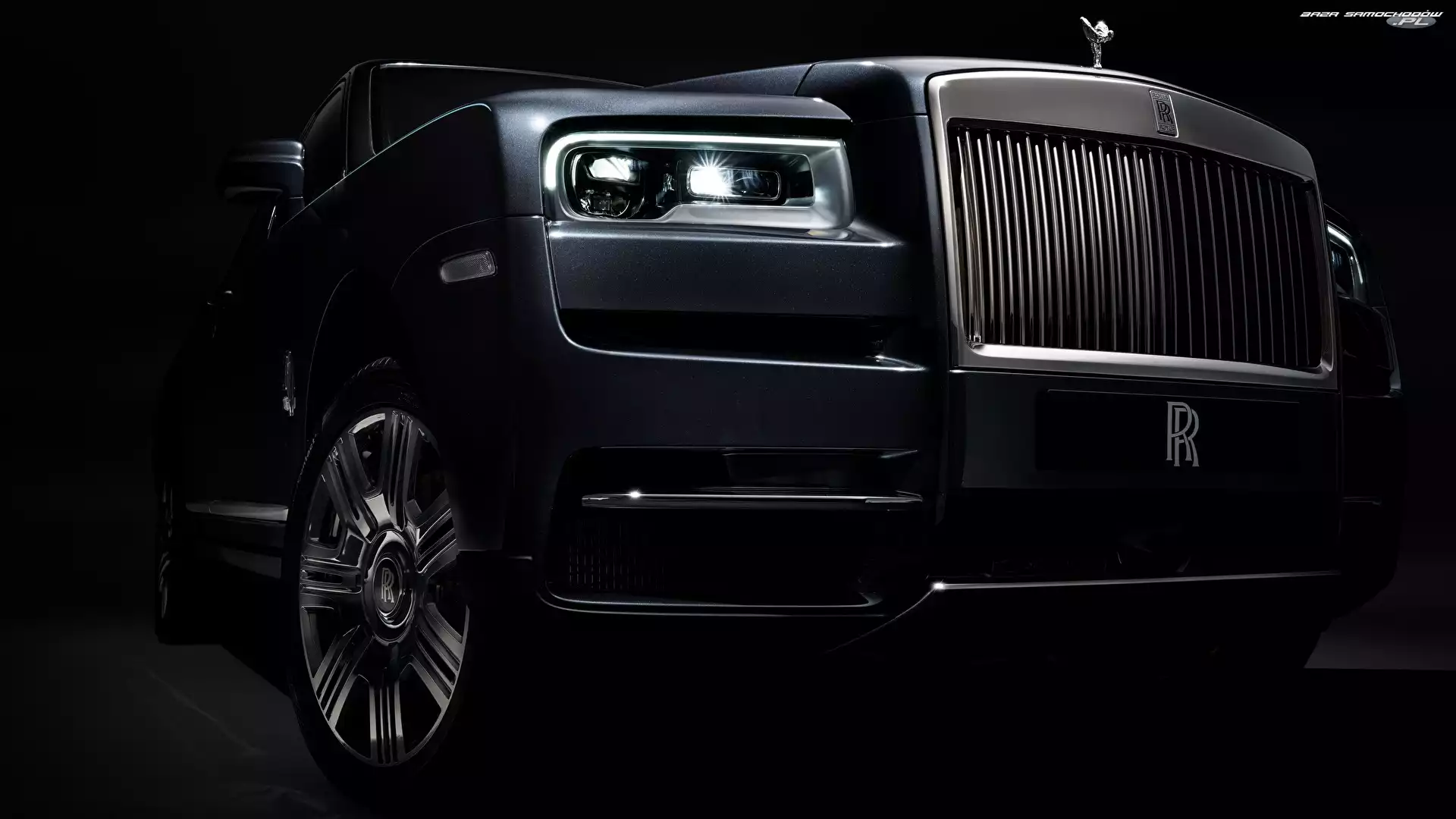 Rolls-Royce Cullinan, Reflektory