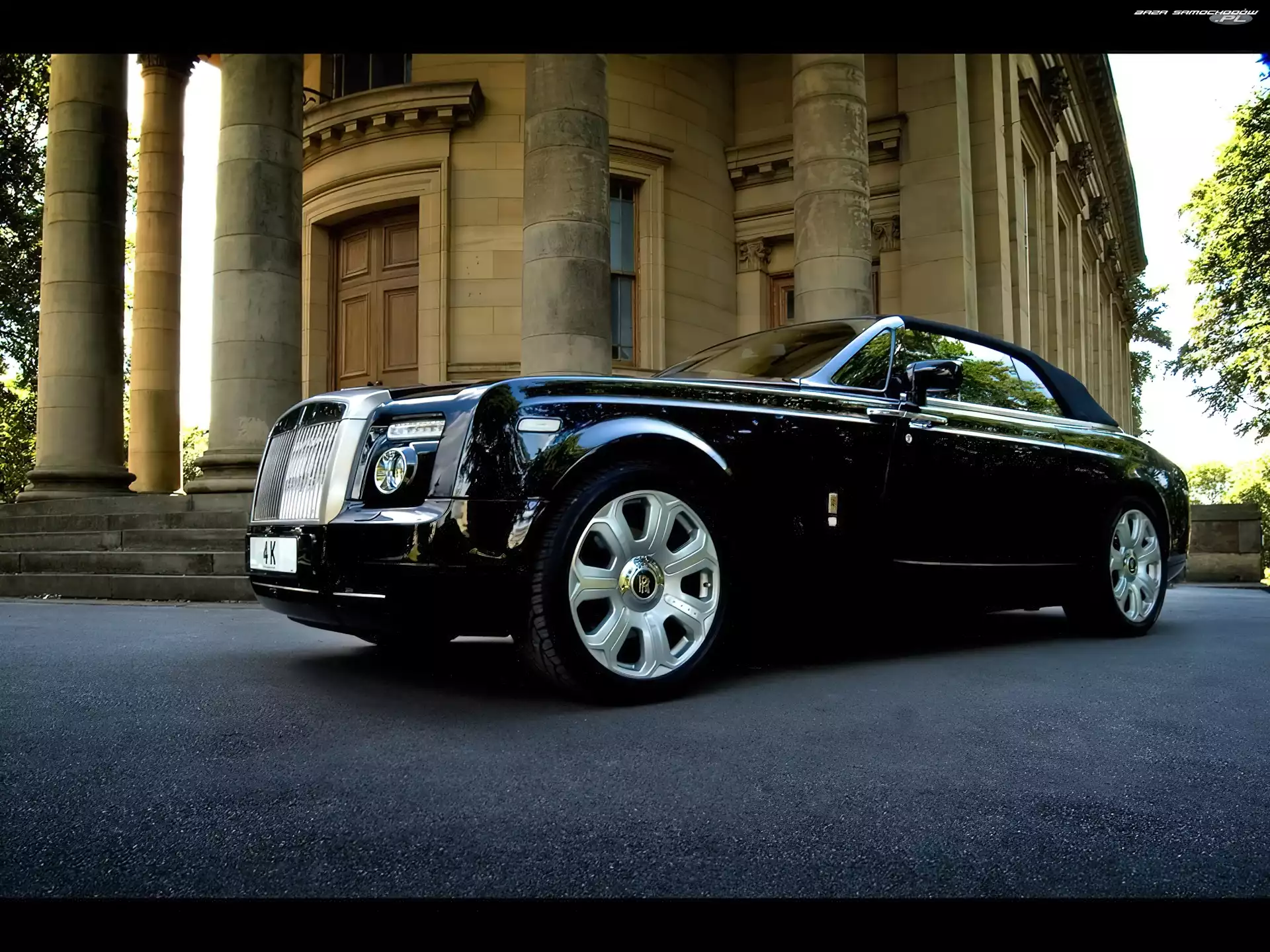 Rolls-Royce Phantom Drophead Coupe