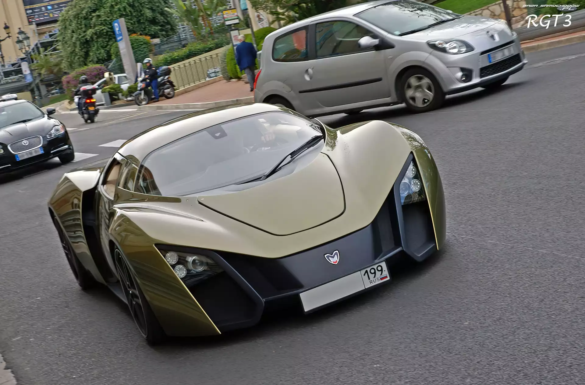 Rosja, Marussia B2, Ulica