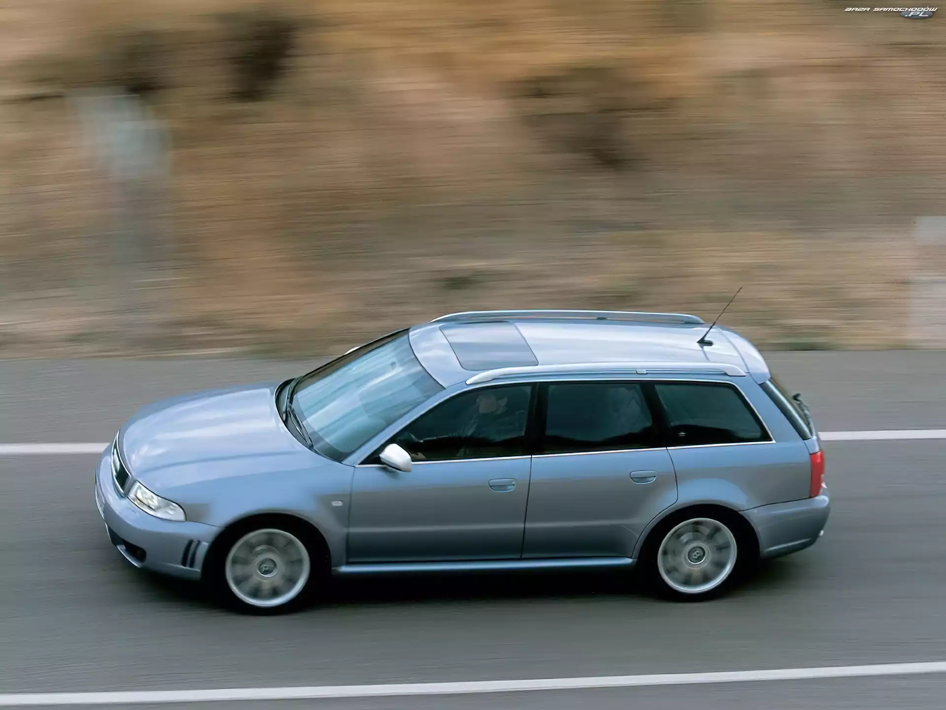 Avant, Audi RS4