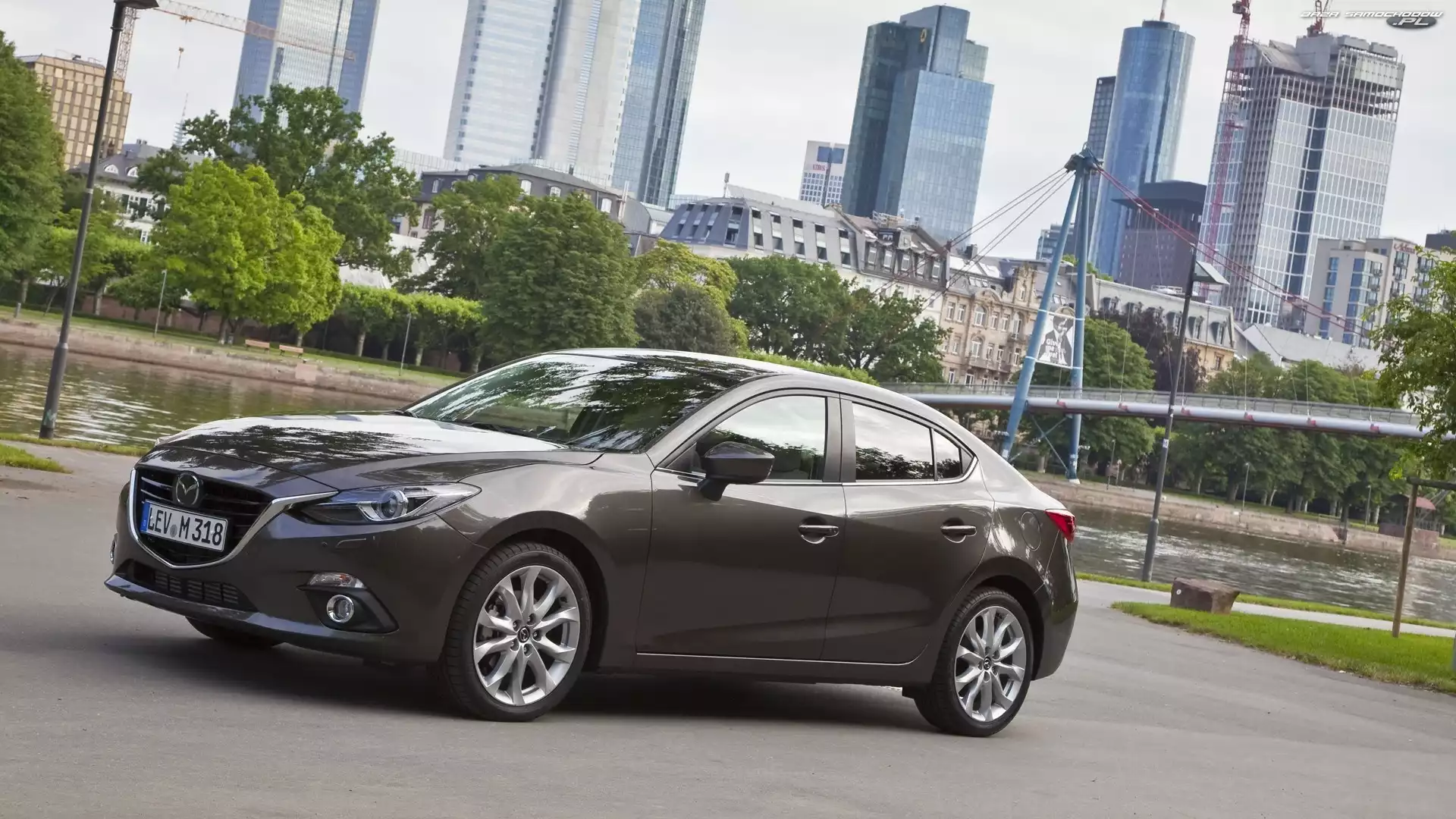 Rzeka, Wieżowce, Zdjęcie, Mazda 3, Miasta