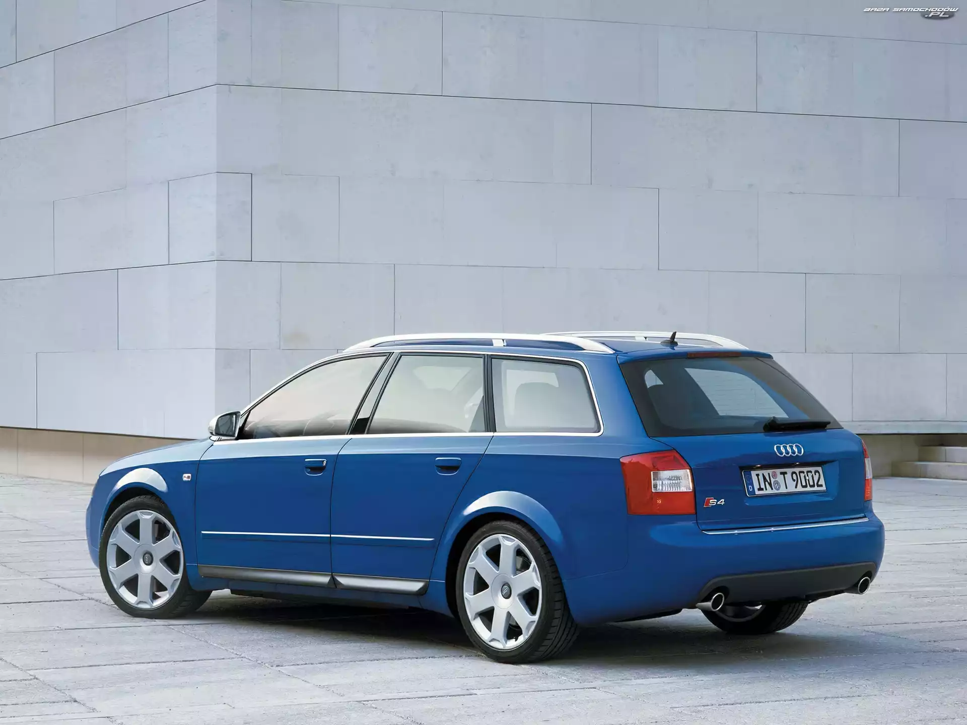 Avant, S6