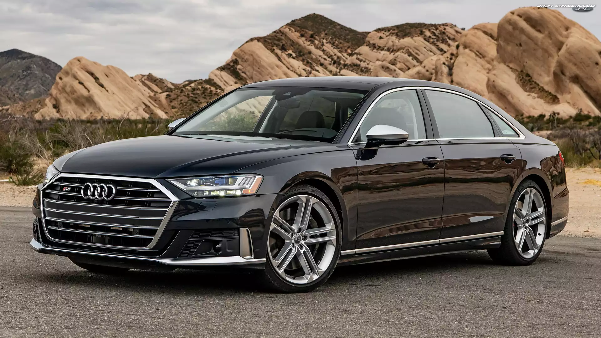 2020, Czarne, Audi S8
