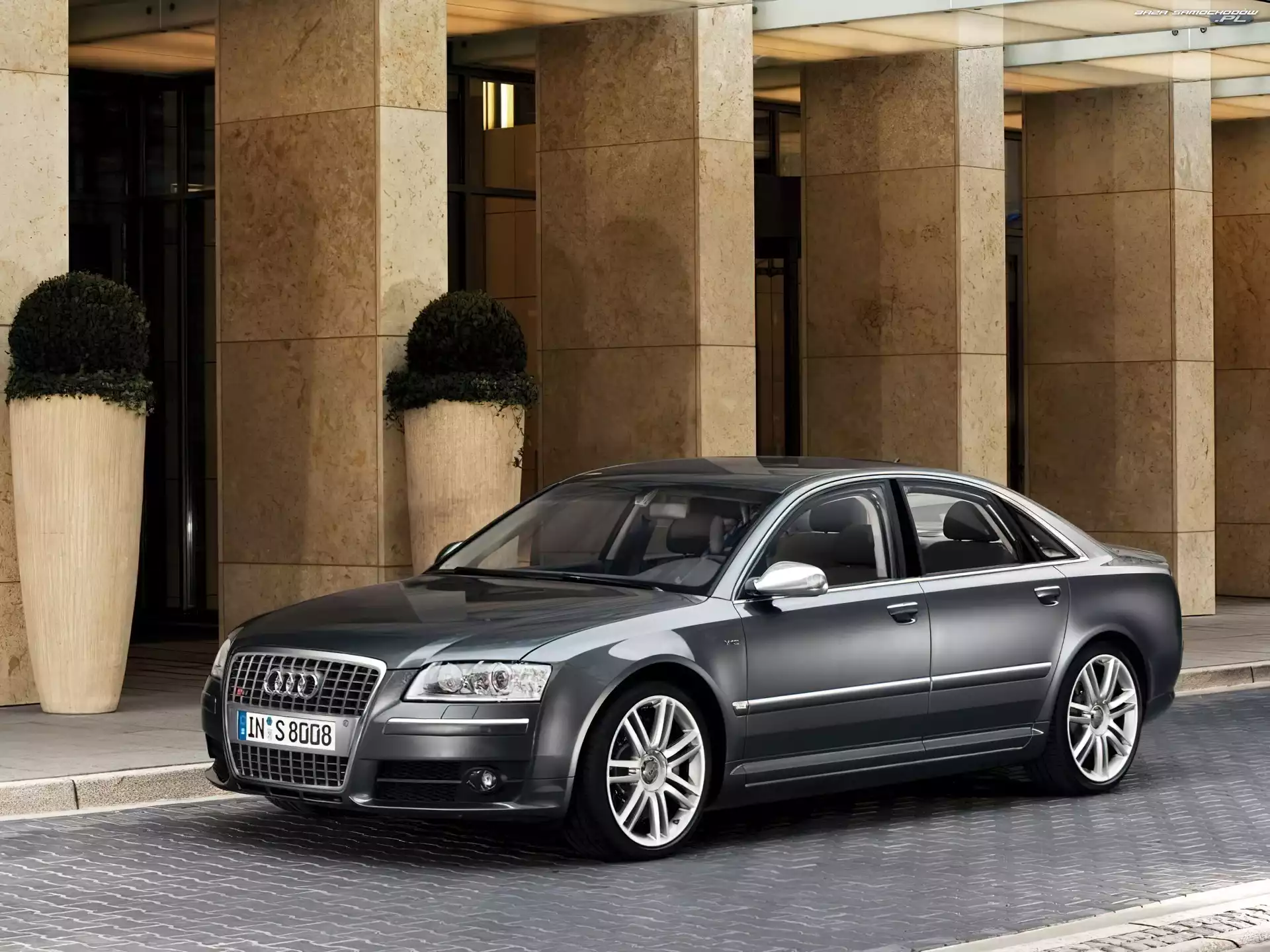 Quatro, Audi S8