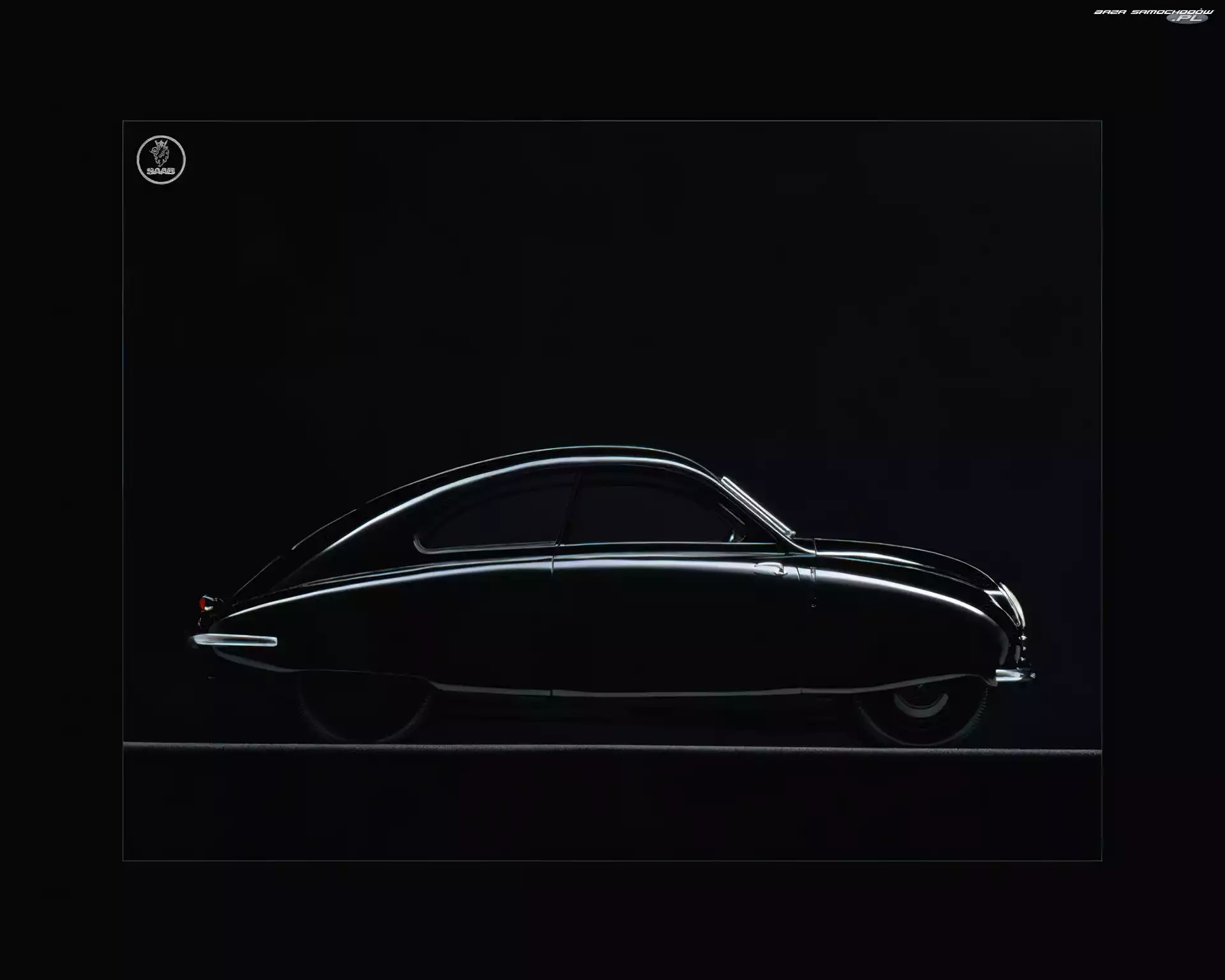 czrny, Saab