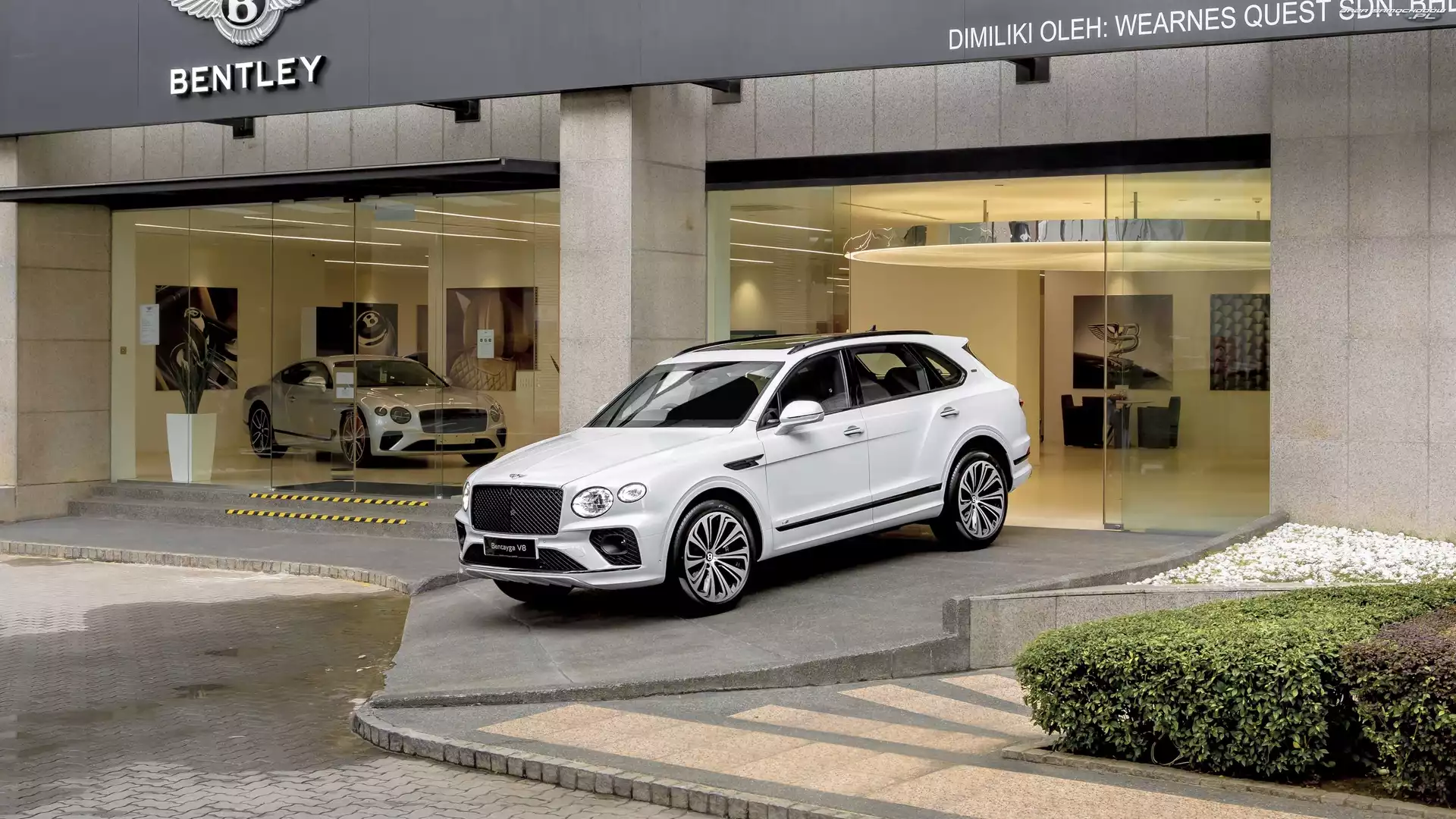 Samochodowy, Salon, Bentley Bentayga V8, Biały, 2020