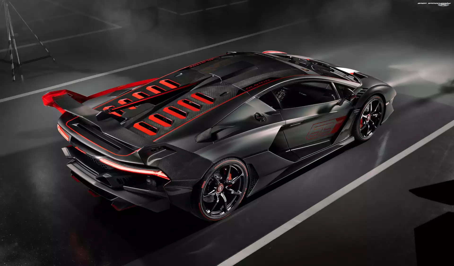 Lamborghini SC18 Alston