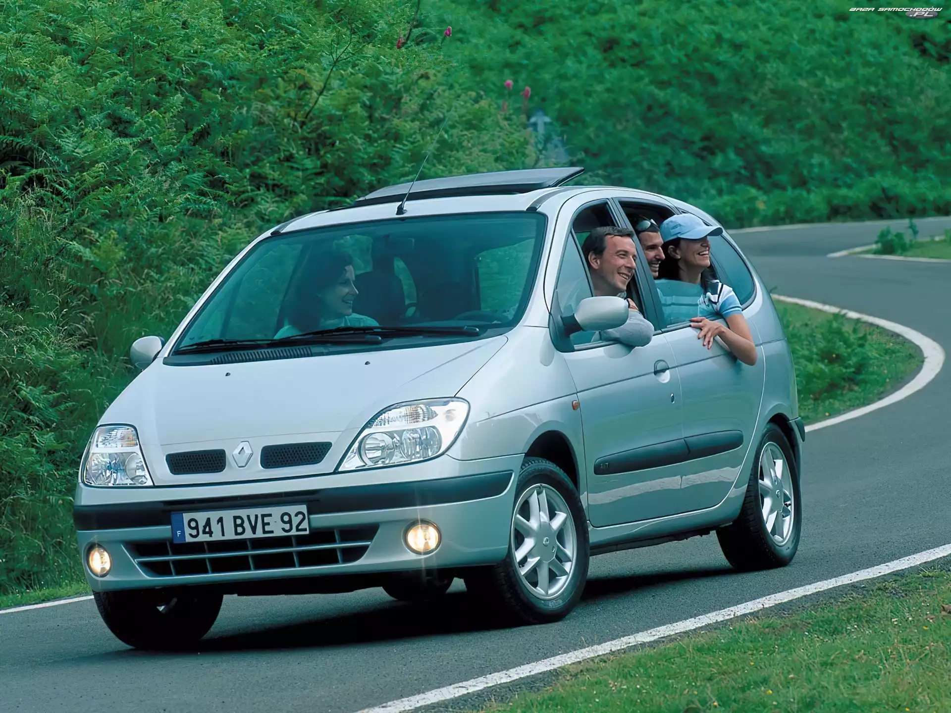 Srebrny, Renault Scenic
