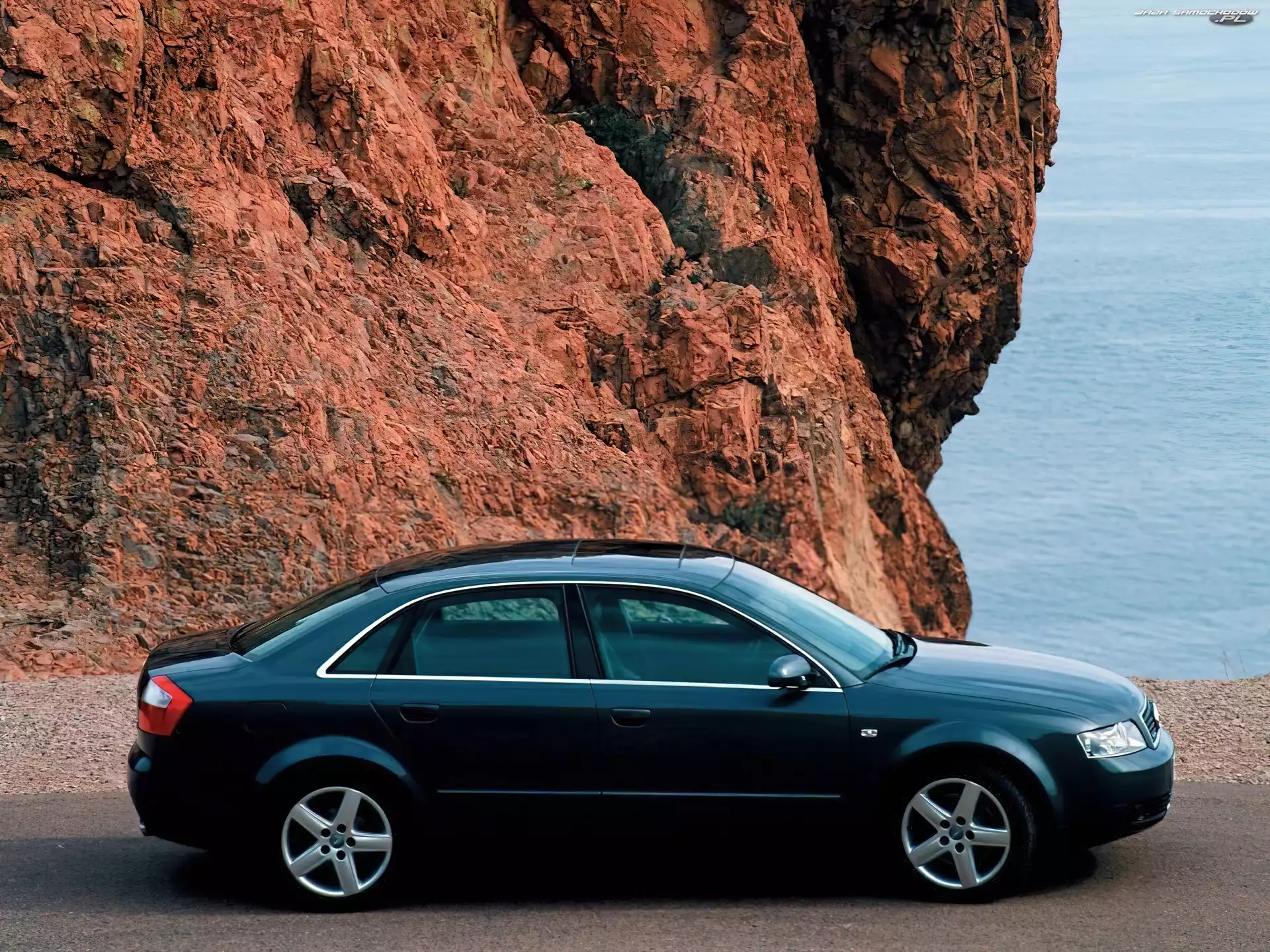 Sedan, Czarne, Audi A4