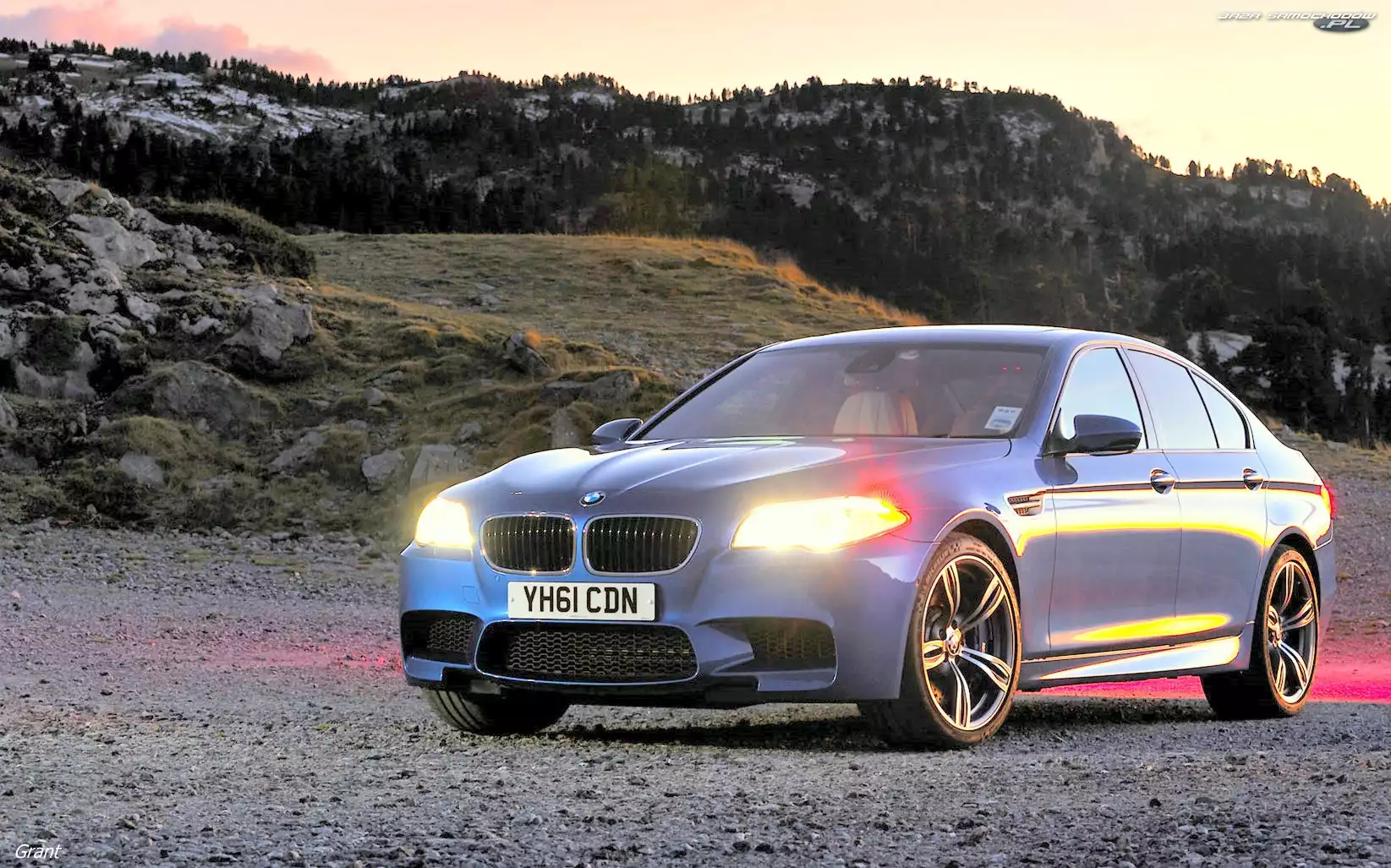 Sedan, Góry, BMW M5, Kamienie