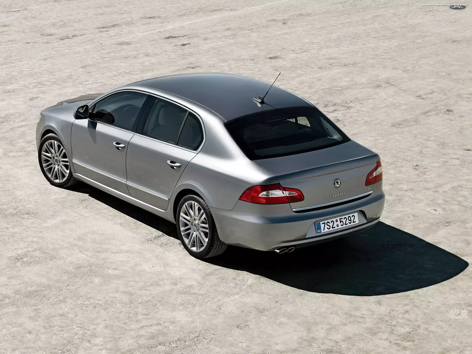 Sedan, Skoda Superb, Srebrny