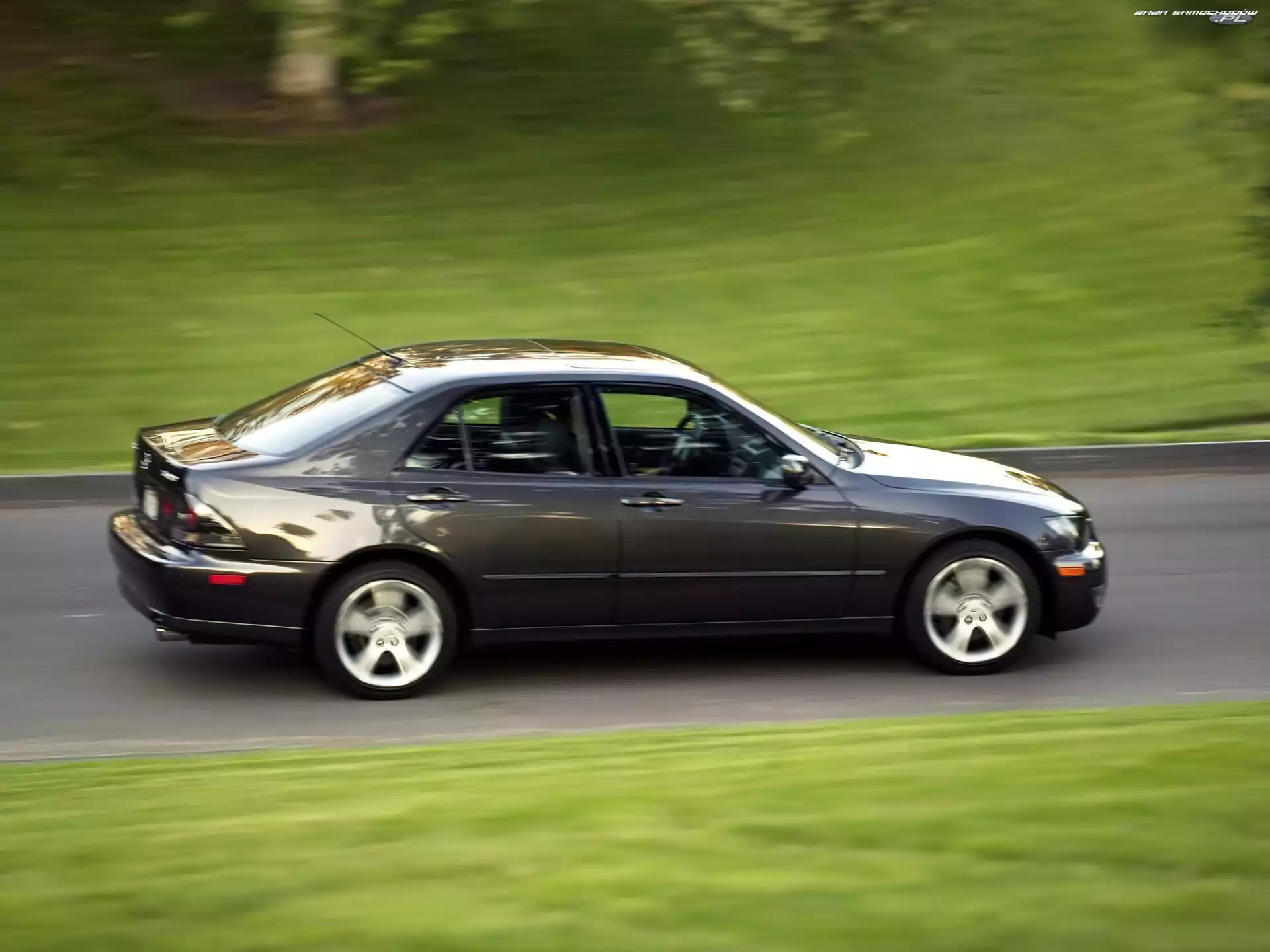 Lexus Seria LS