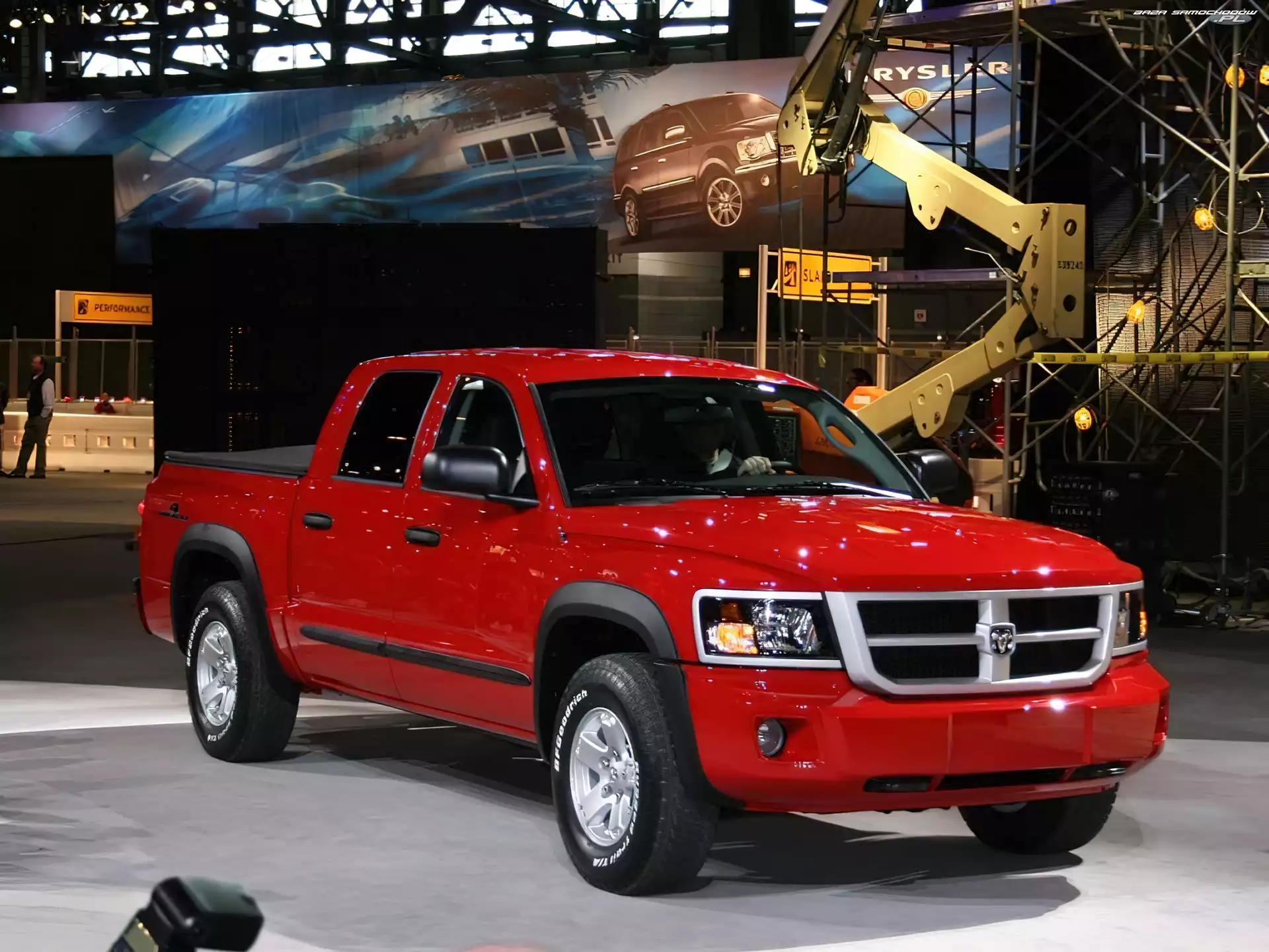 Sesja, Premiera, Dodge Dakota