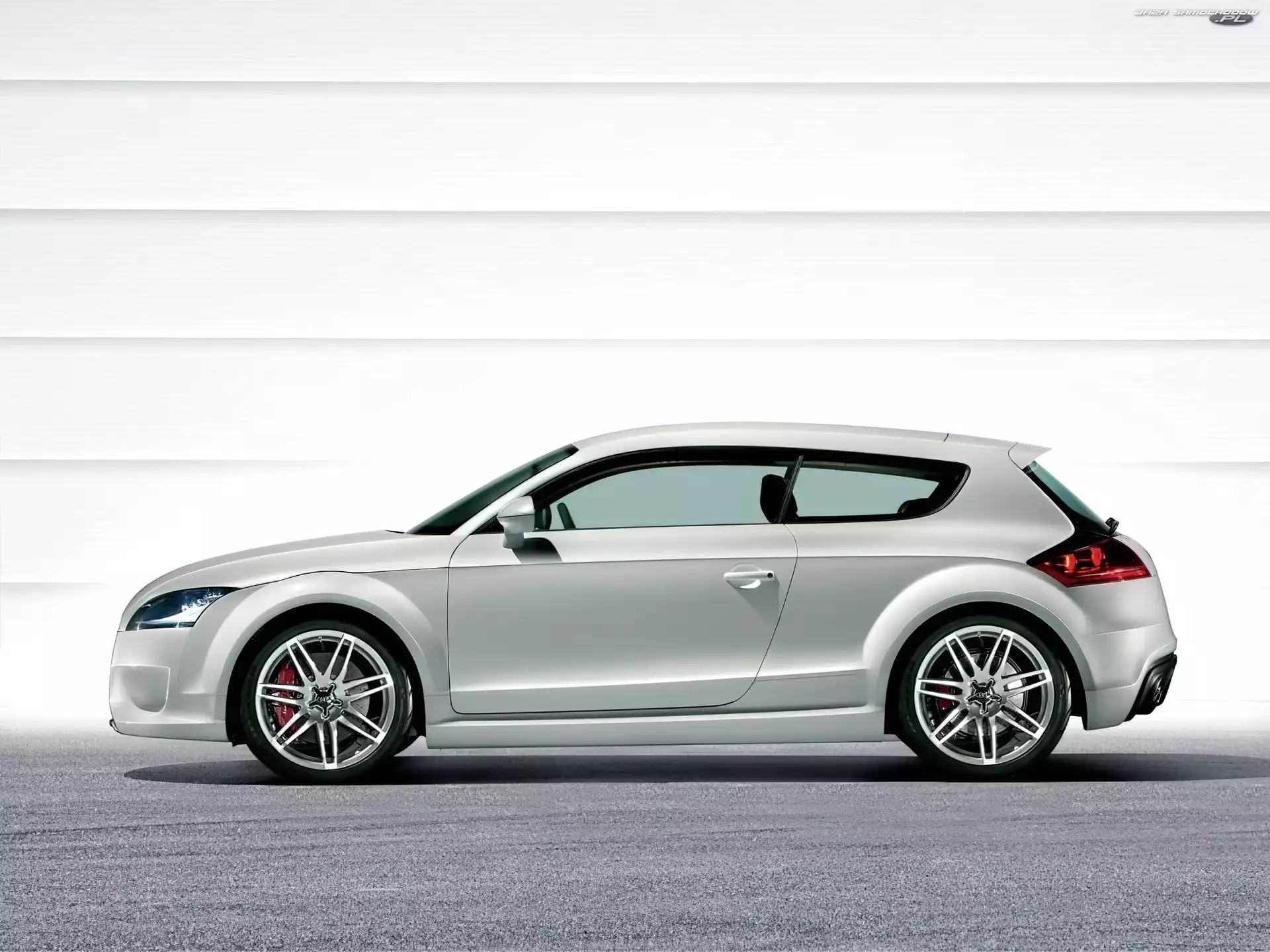 Lewy Profil, Shooting Brake