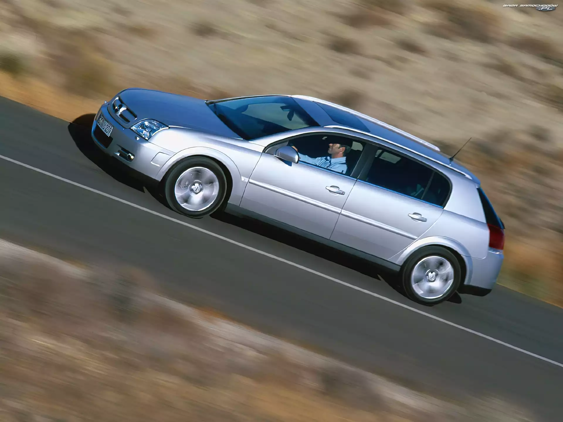 Srebrny, Opel Signum