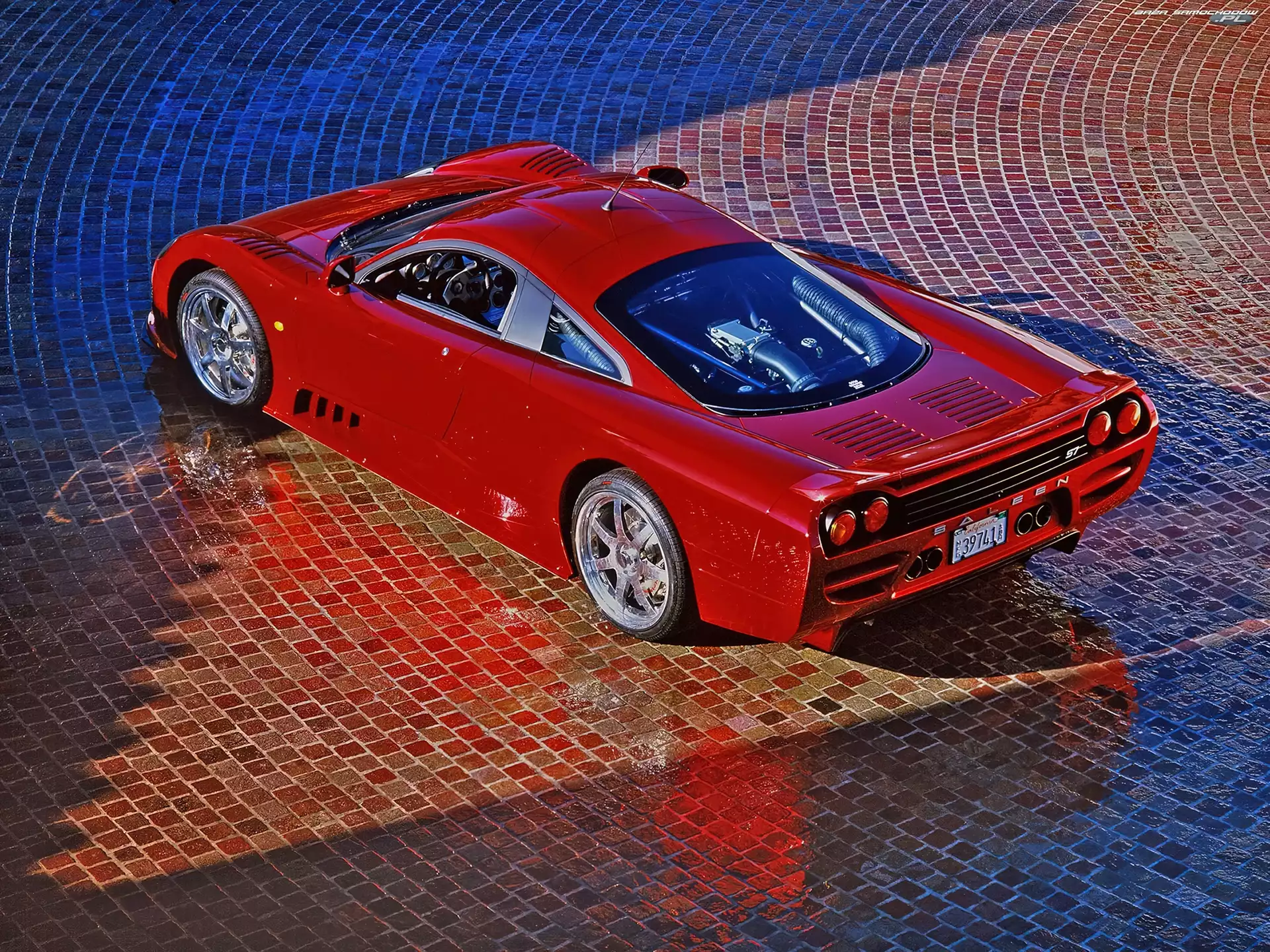 Silnik, Szybą, Saleen S7, Za