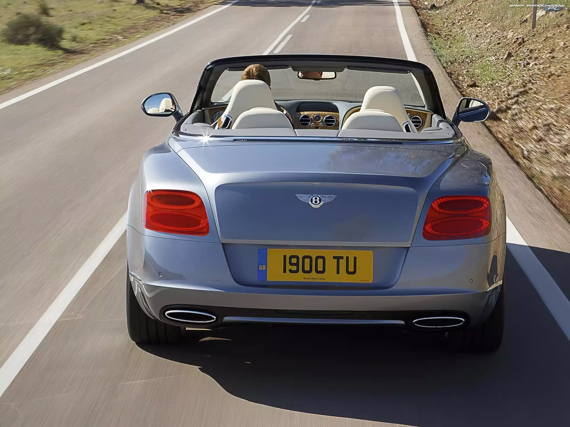 Skóry, Bentley Continental GTC, Jasne