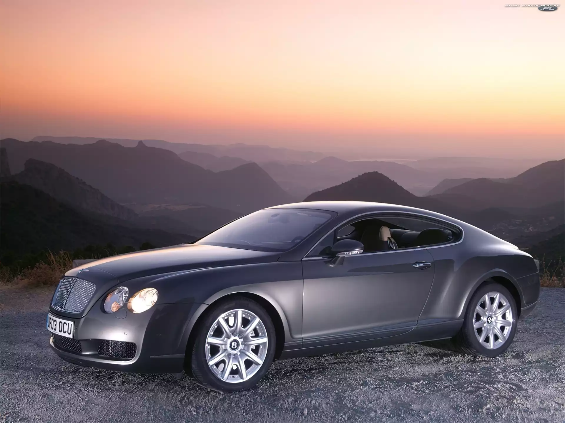 Słupka, Bentley Continental GT, Brak