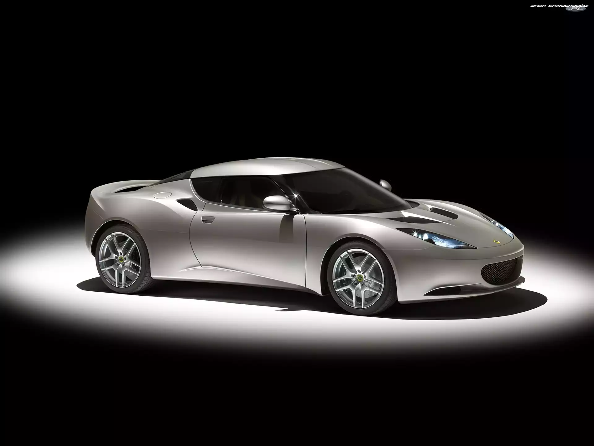 Lotus Evora, Sportowa, Nadwozia, Linia