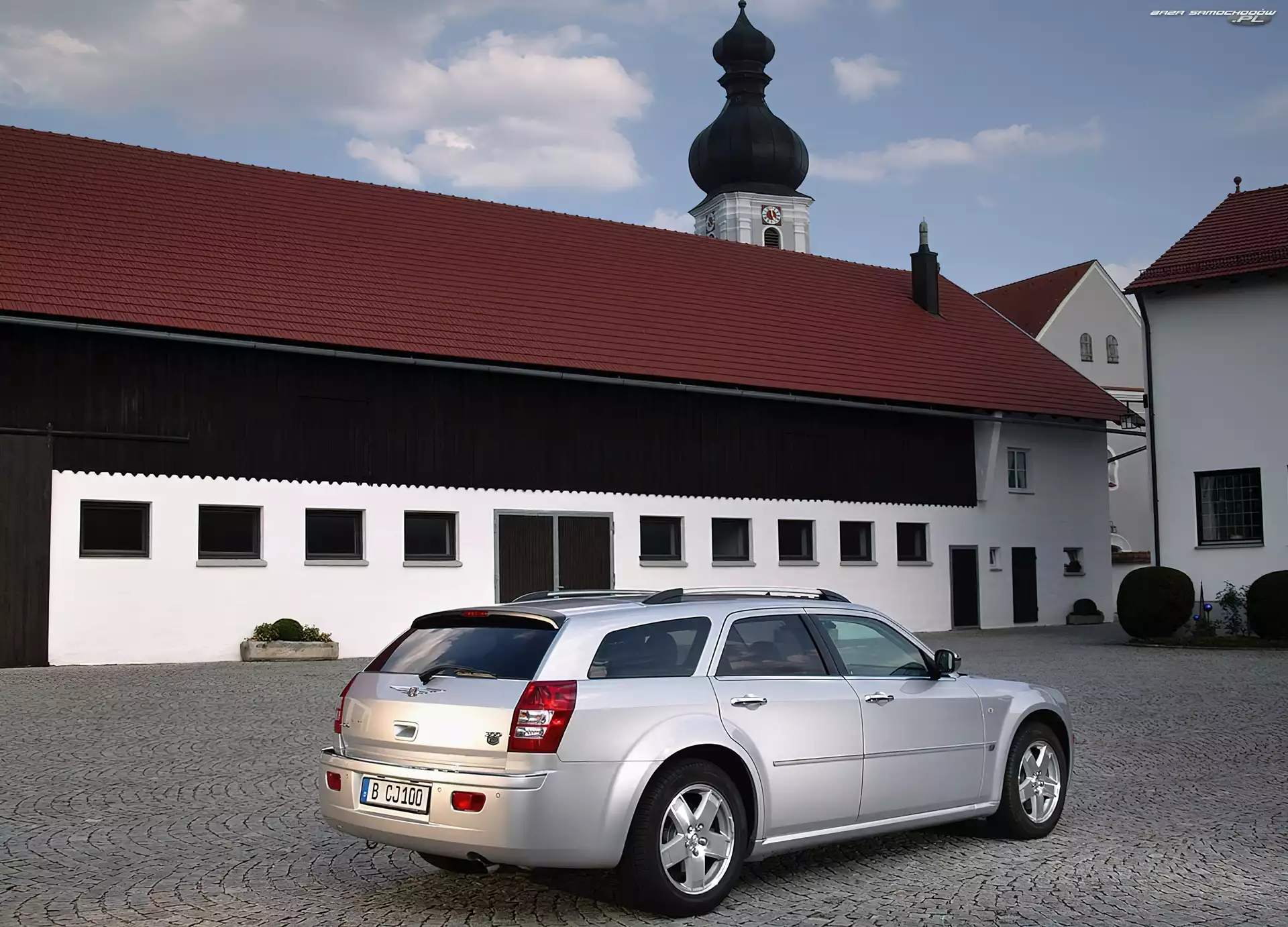 Chrysler 300C Touring, Srebrny