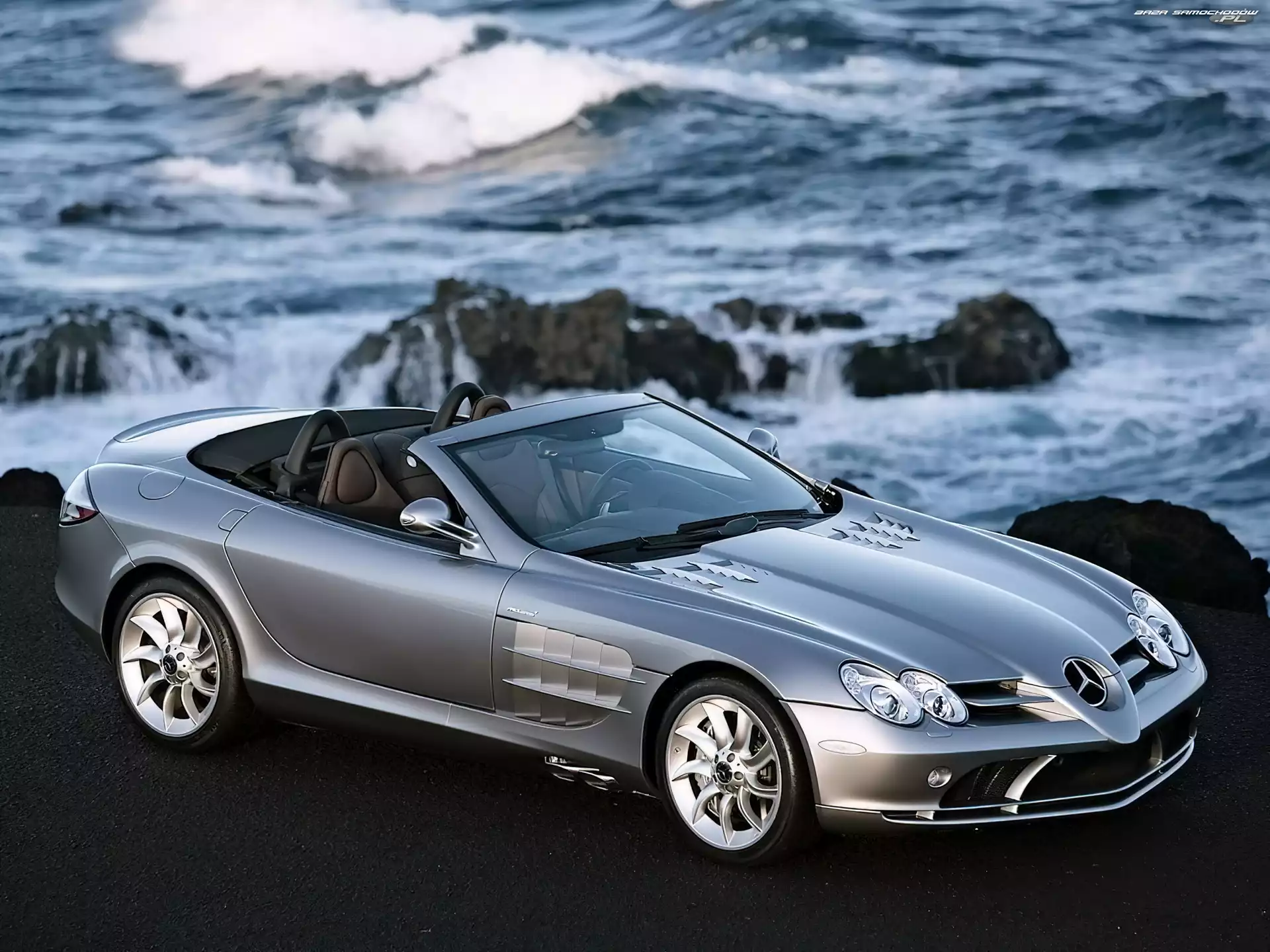 Mercedes Benz SLR McLaren Roadster, Srebrny