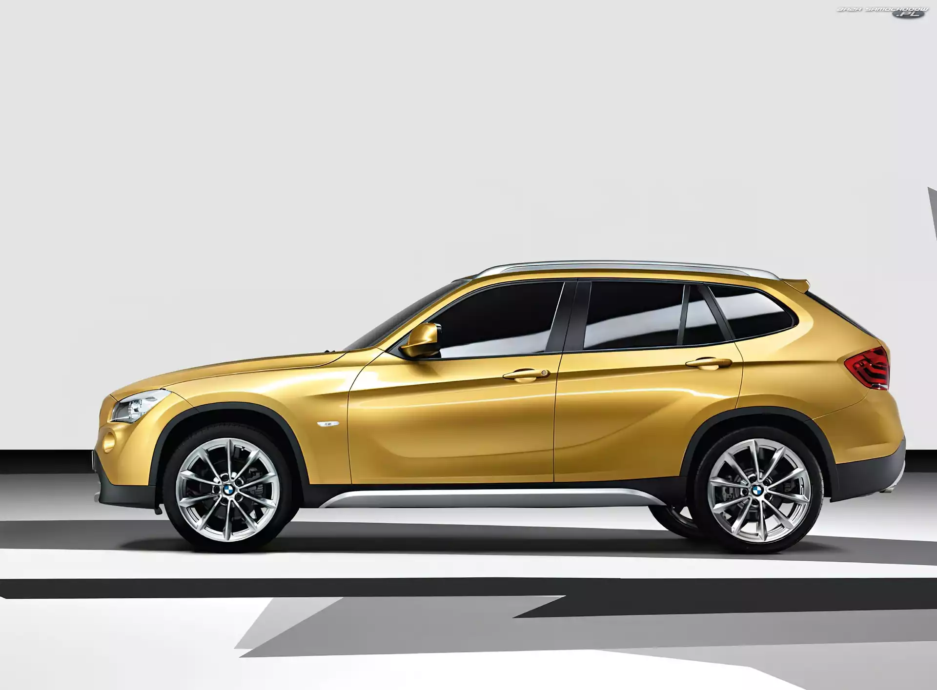 SUV, BMW X1, Nowy