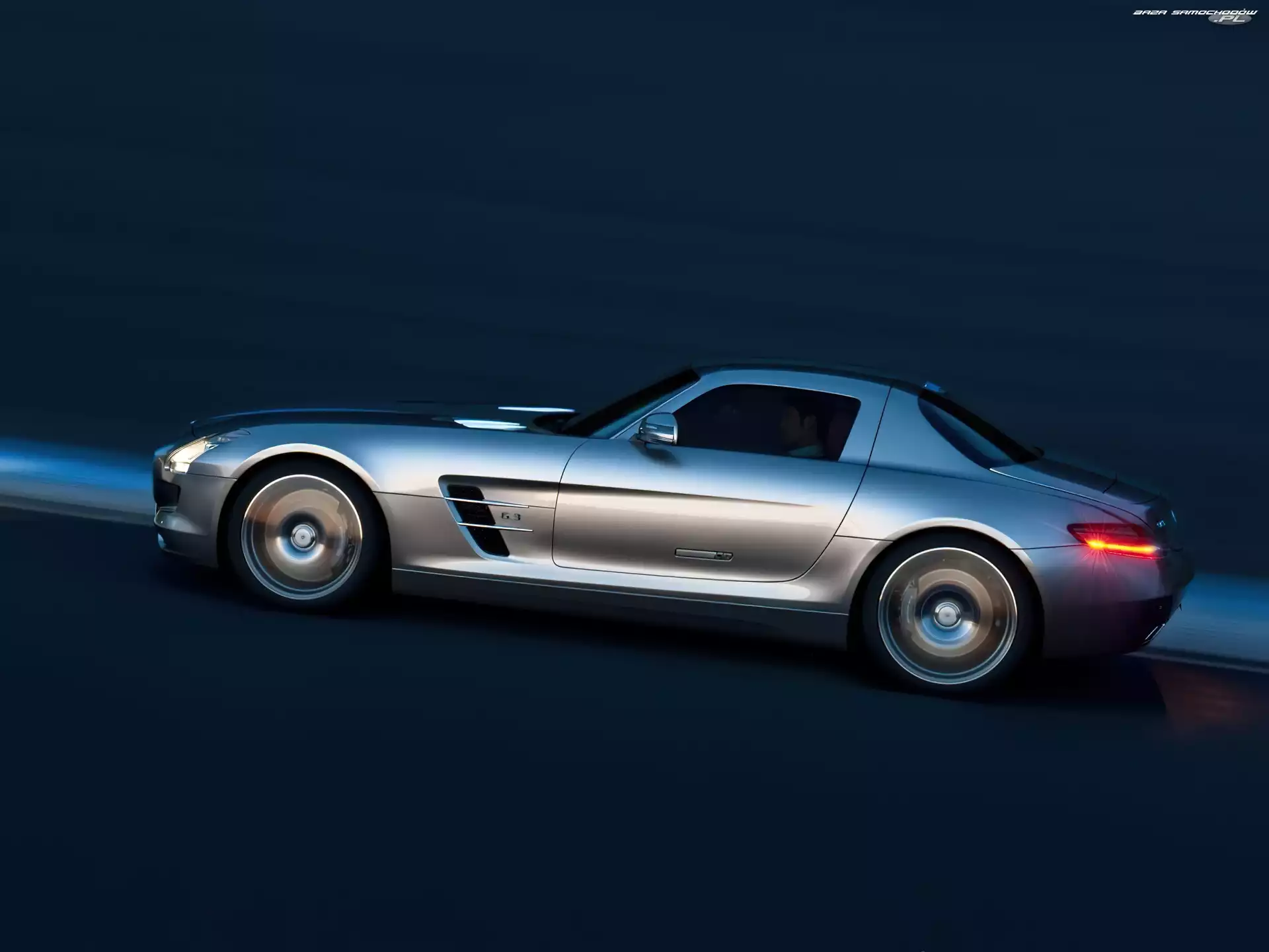 Sylwetka, Mercedes SLS, Sportowa