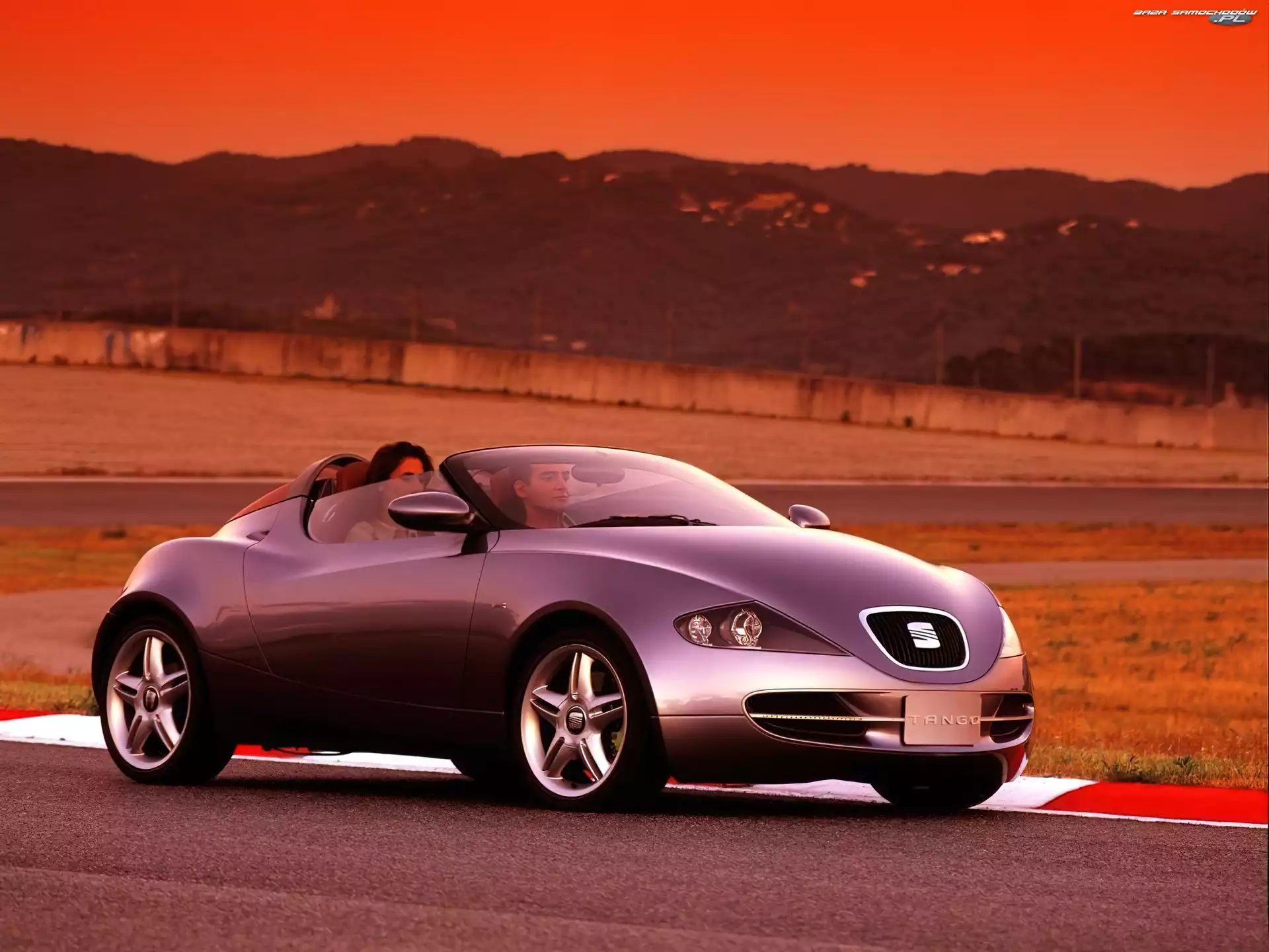 Cabrio, Tango