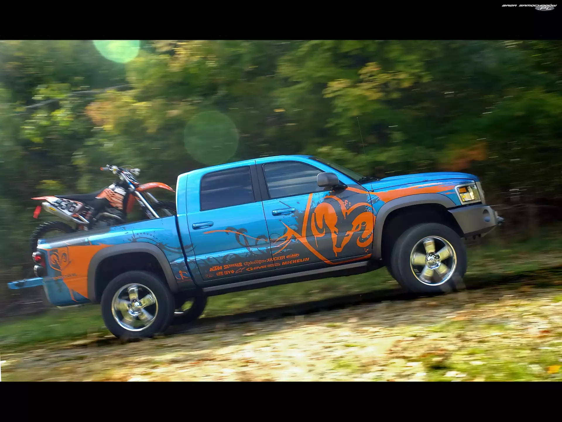 Teren, Dodge Dakota, Cross