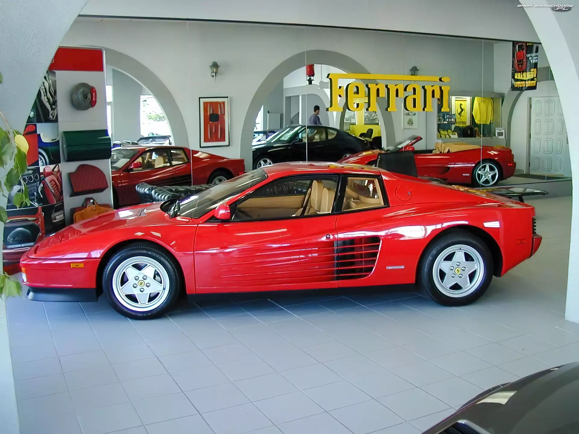 Salon, Ferrari Testarossa