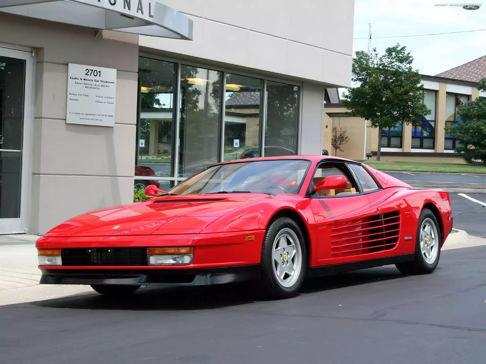Ulica, Ferrari Testarossa